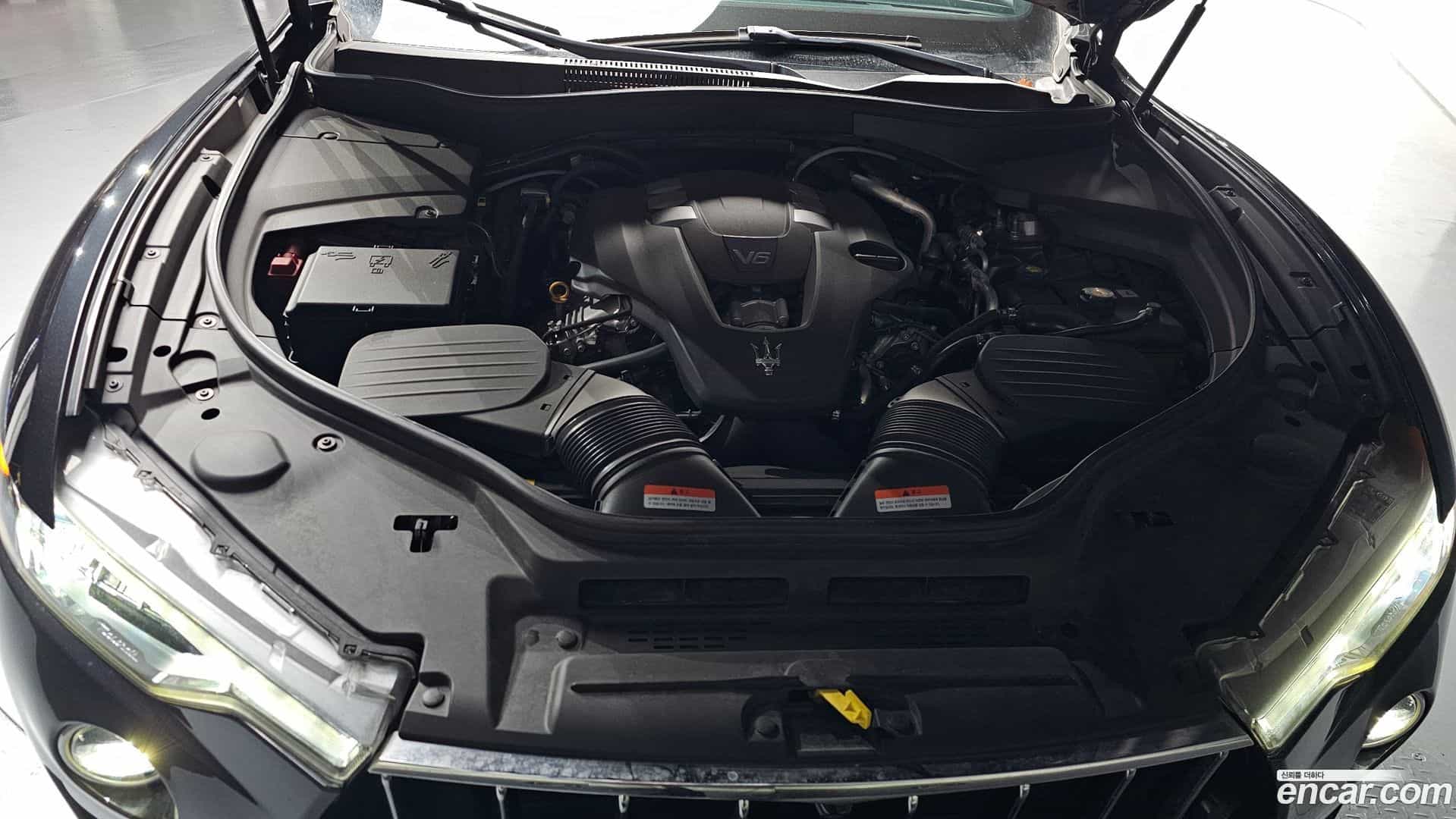Levante Maserati 2020.2-INNER-006