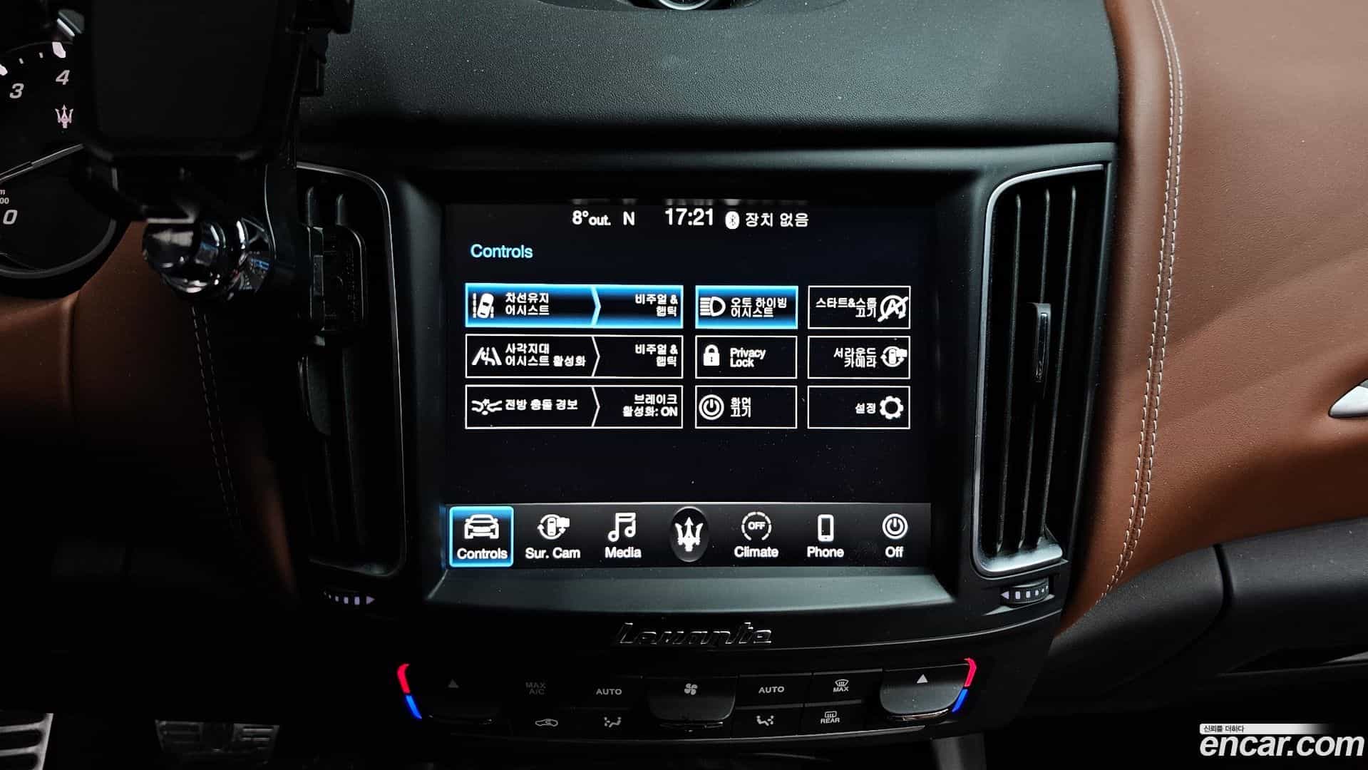 Levante Maserati 2020.2-OPTION-021