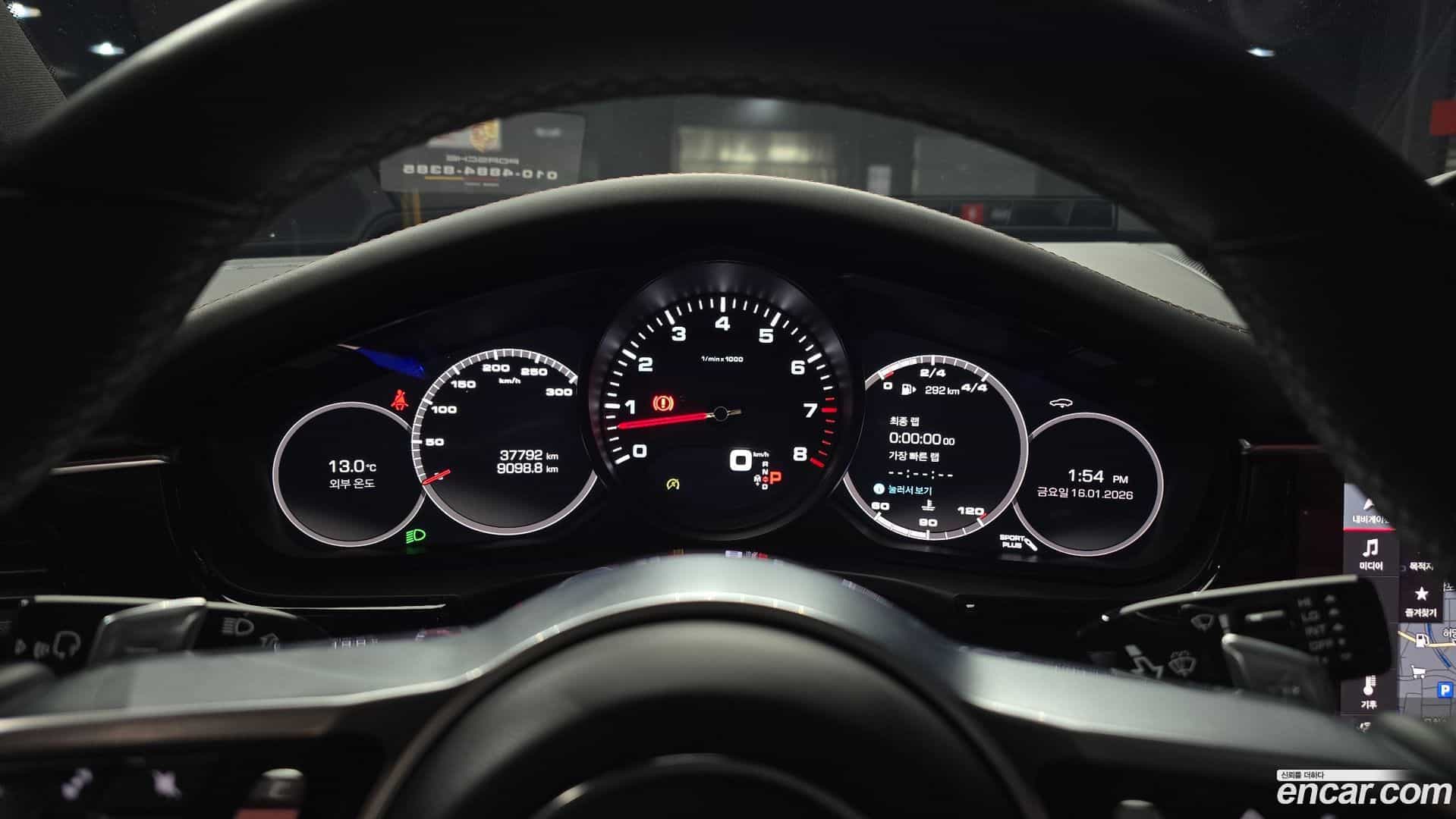 Panamera Porsche 2019.8-INNER-008