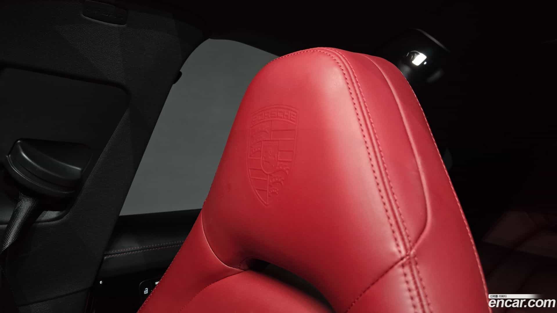 Panamera Porsche 2019.8-OPTION-021