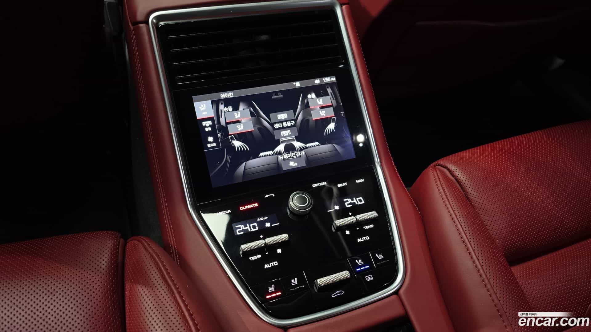 Panamera Porsche 2019.8-OPTION-022
