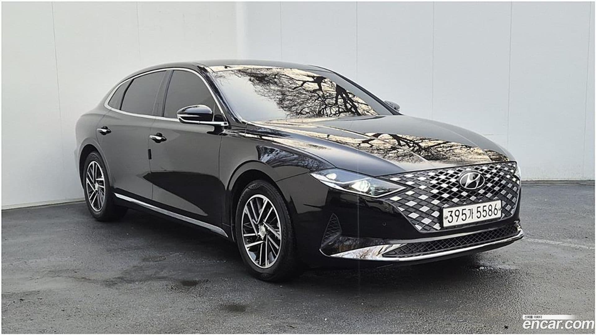 Main__Slider__Photo:Grandeur Hyundai 2019.11-0