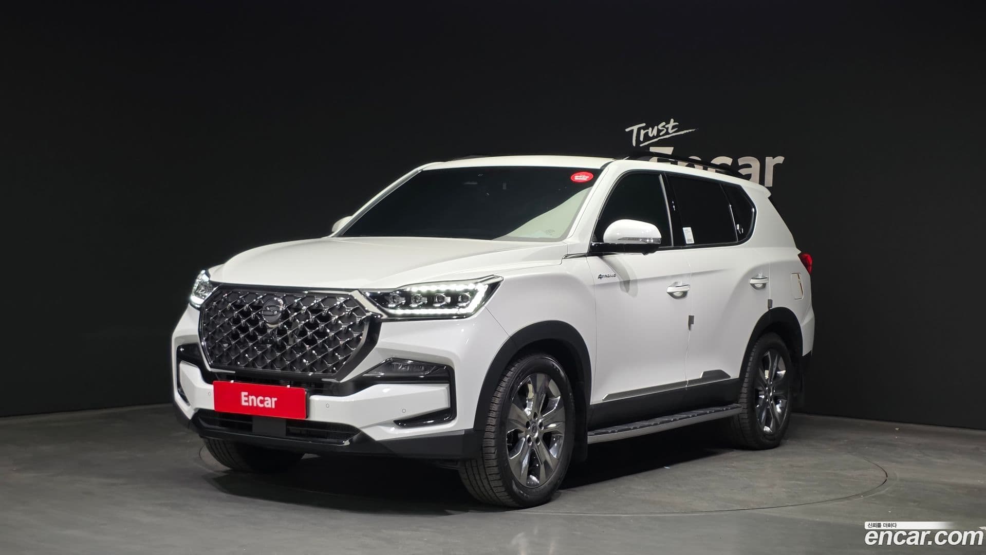 Main__Slider__Photo:Rexton KG Mobility 2023.2-0