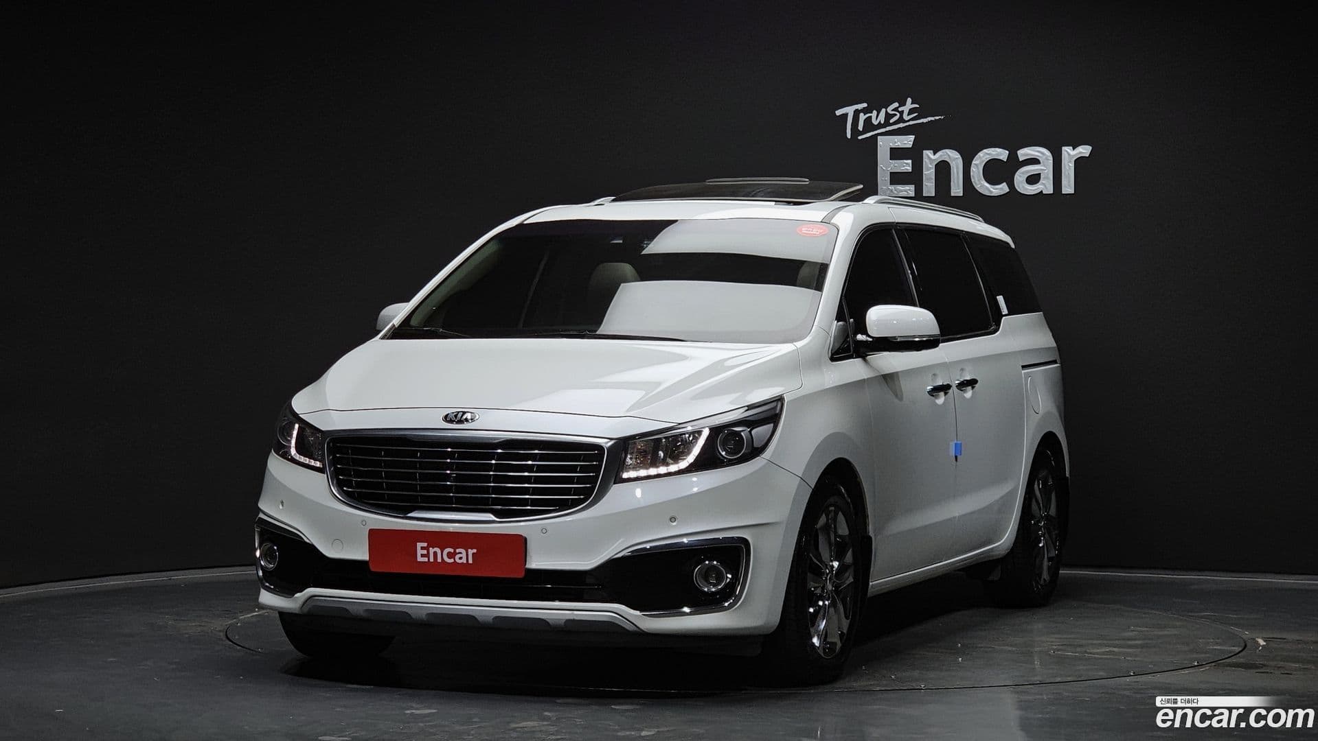 Main__Slider__Photo:Canival Kia 2015.6-0