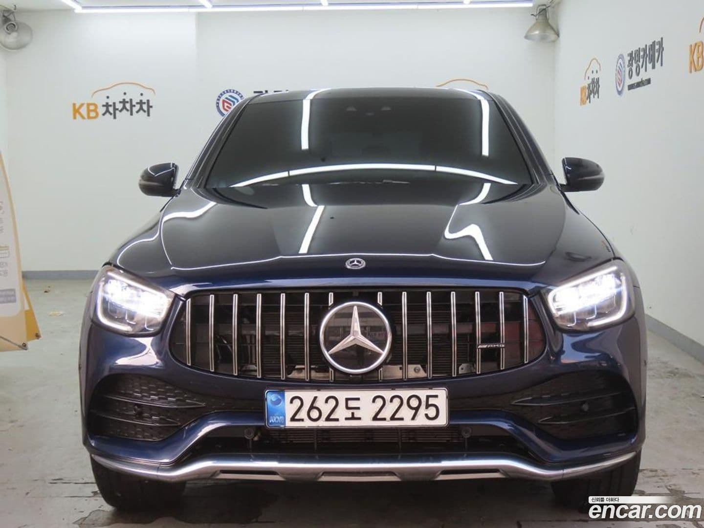 Main__Slider__Photo:GLC-Class Mercedes-Benz 2020.11-0