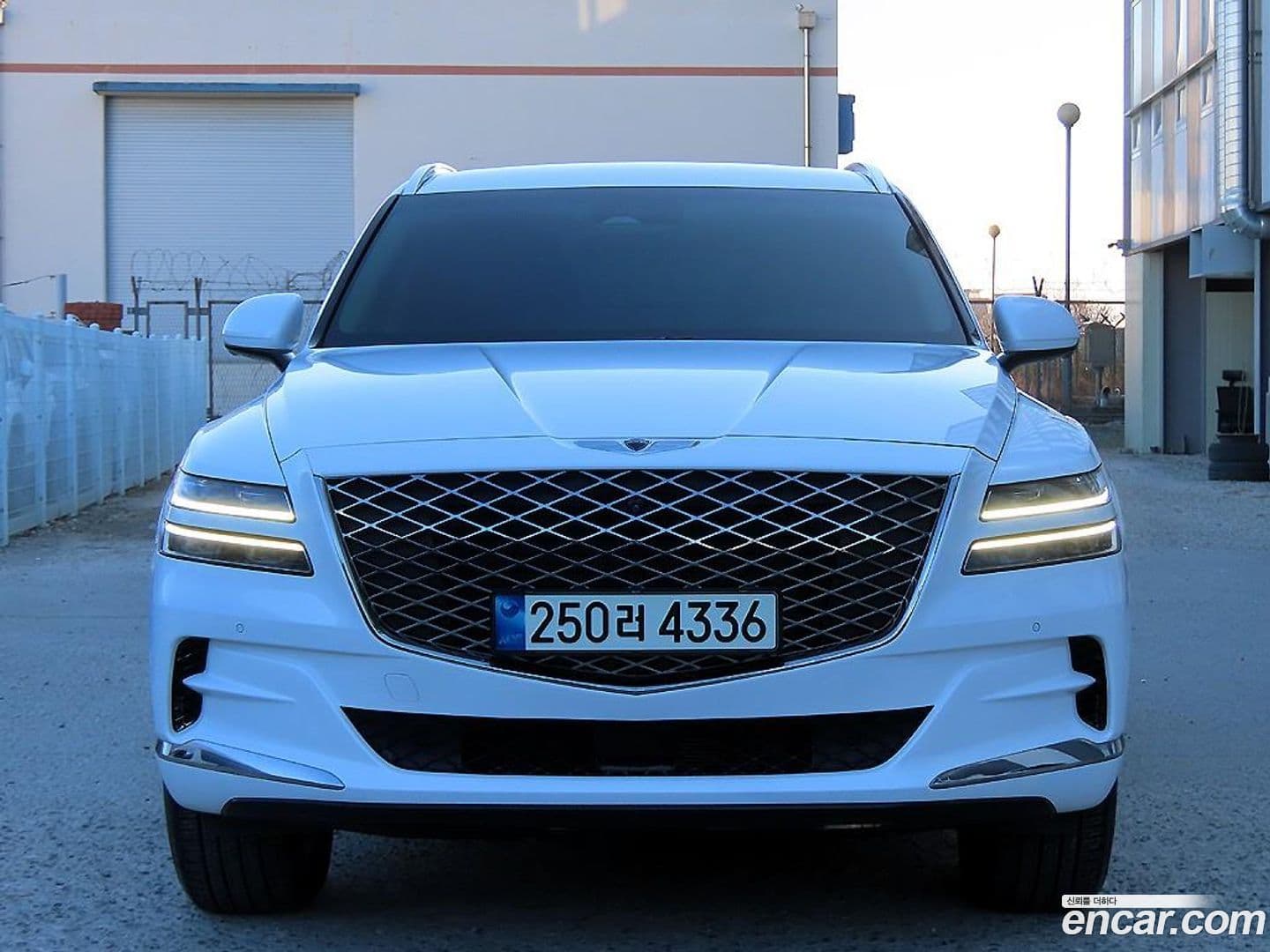 Main__Slider__Photo:GV80 Genesis 2022.0-0