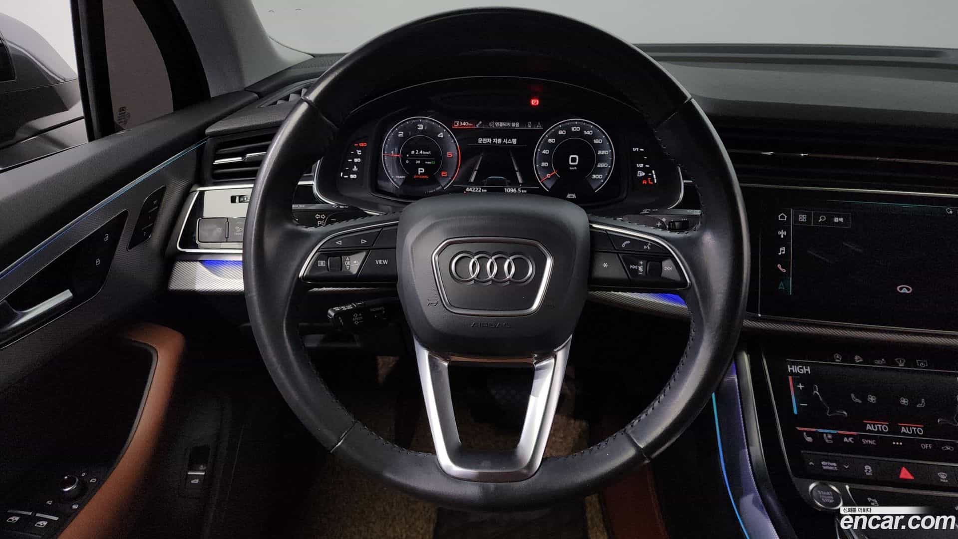 Q7 Audi 2020.4-OPTION-016