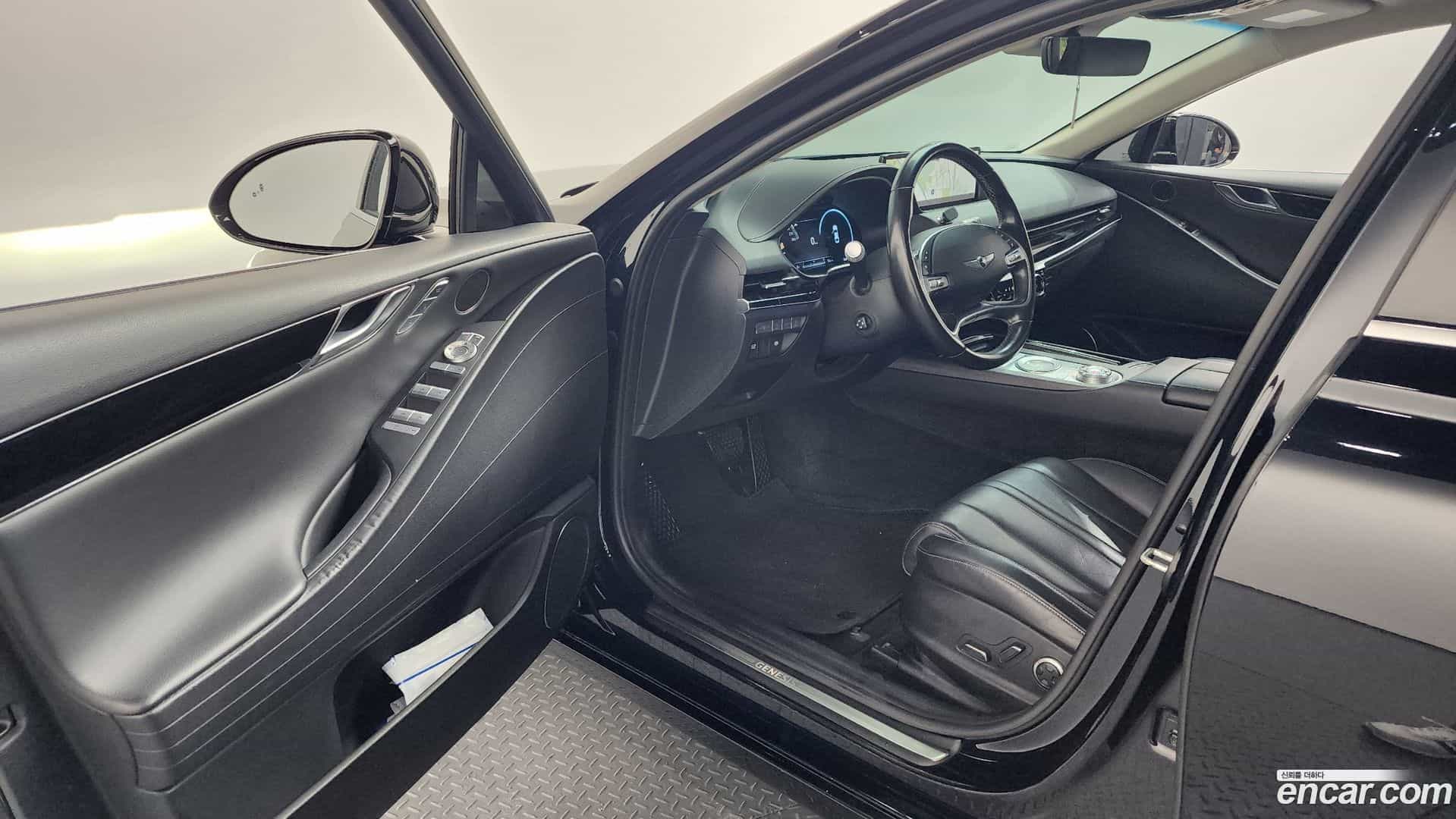G80 Genesis 2020.4-INNER-010