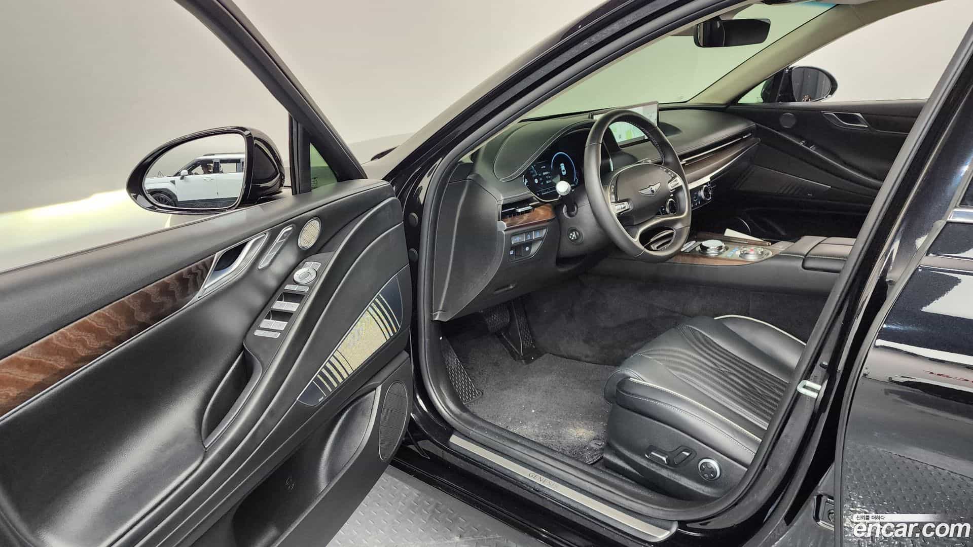 G80 Genesis 2023.6-INNER-010