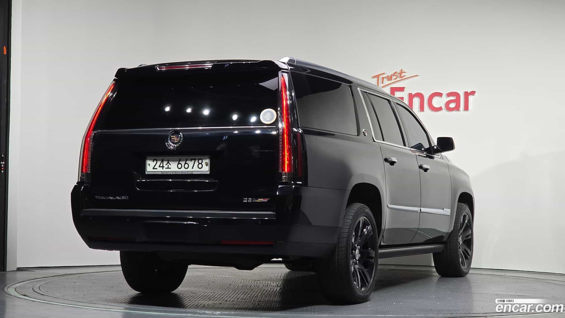 Escalade Cadillac 2014.11-OUTER-002