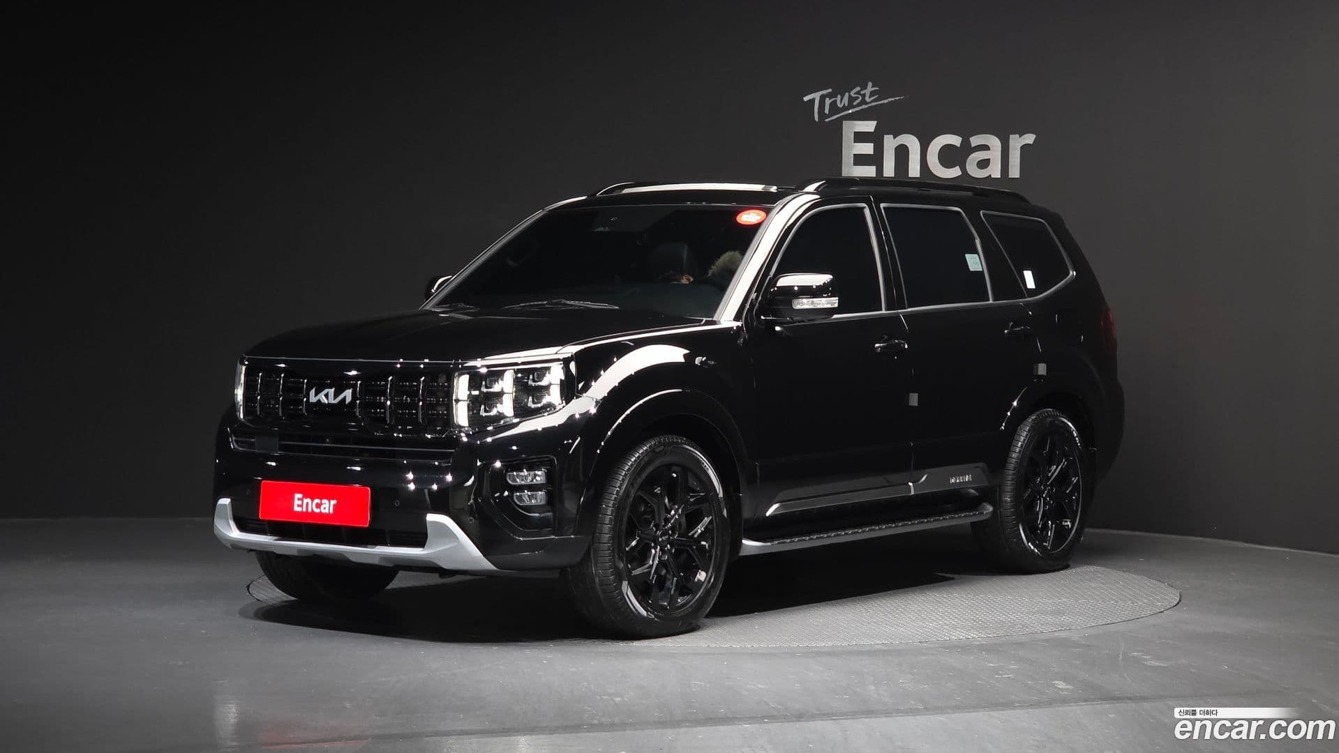 Main__Slider__Photo:Mohave Kia 2022.8-0
