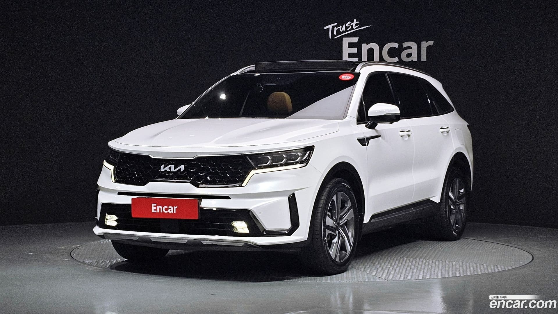 Main__Slider__Photo:Sorento Kia 2022.5-0