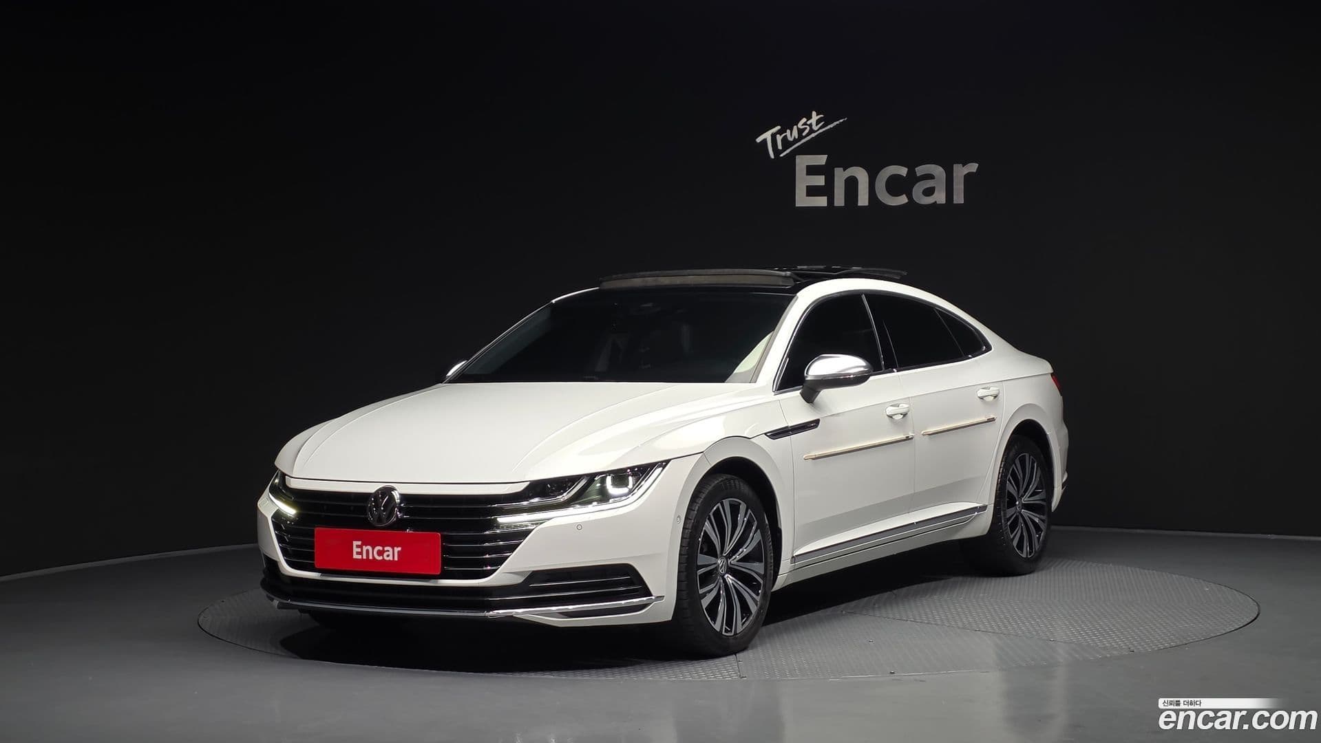 Main__Slider__Photo:Arteon Volkswagen 2019.11-0