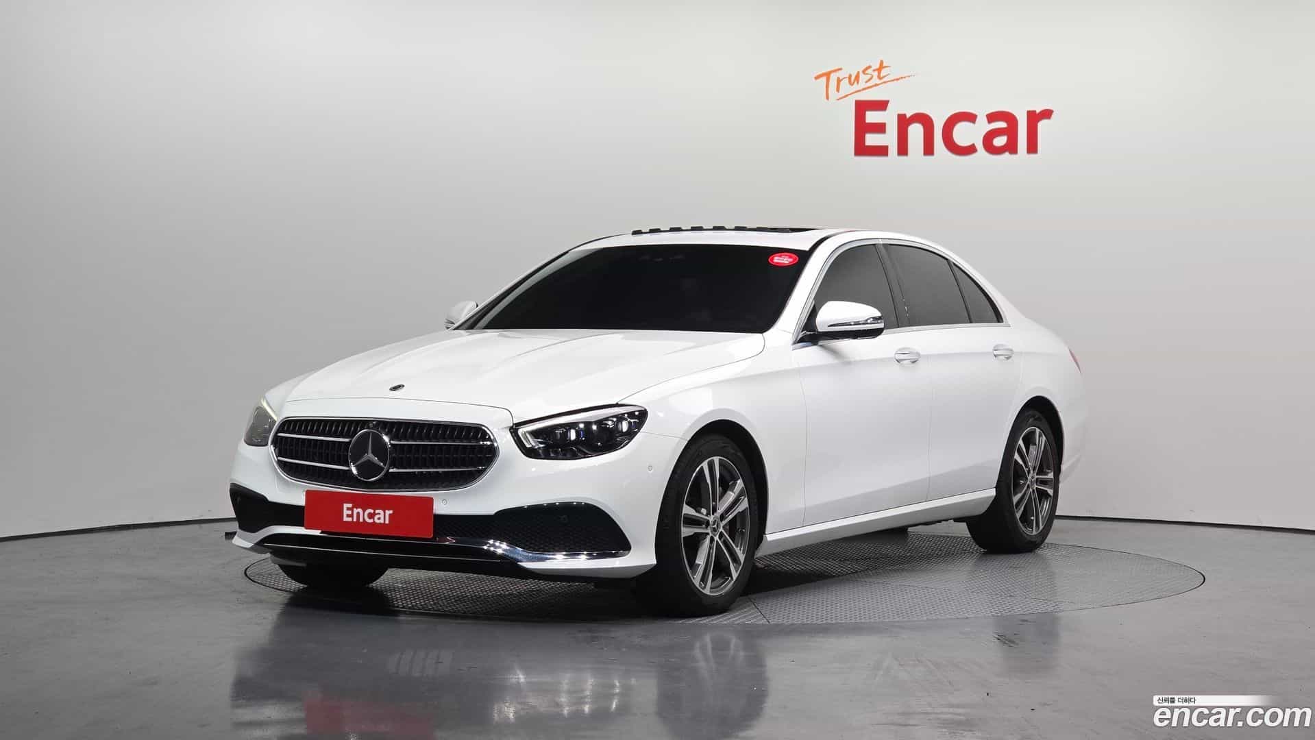 E-Class Mercedes-Benz 2021.1-OUTER-001