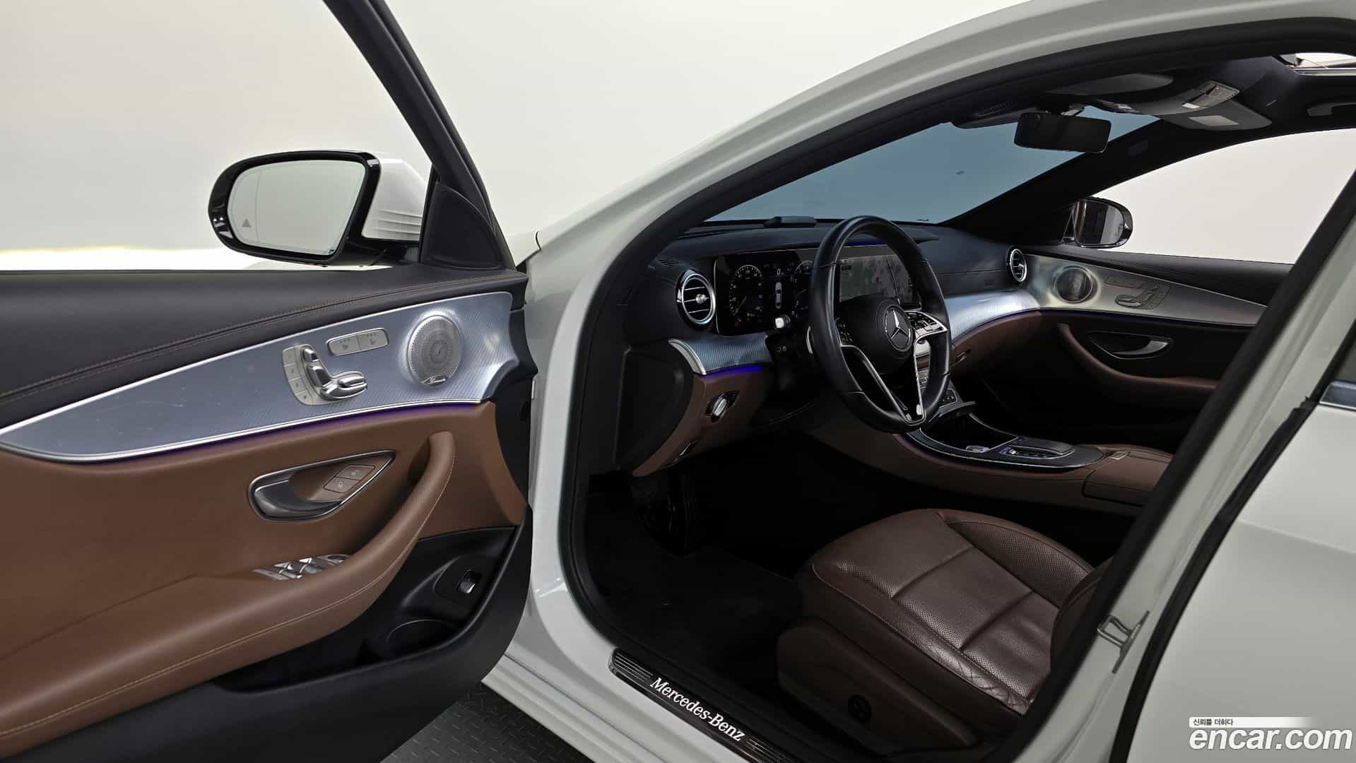 E-Class Mercedes-Benz 2021.1-OPTION-015