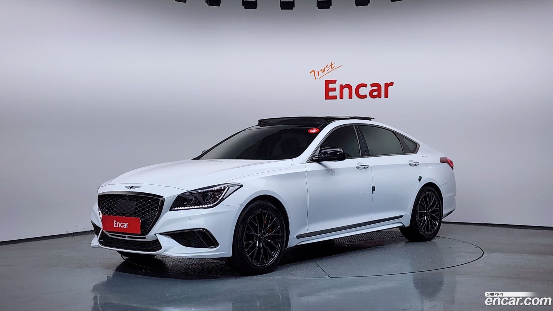 Main__Slider__Photo:G80 Genesis 2019.8-0