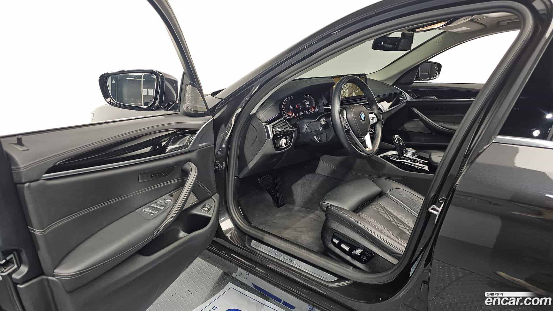 5-Series BMW 2020.10-INNER-010