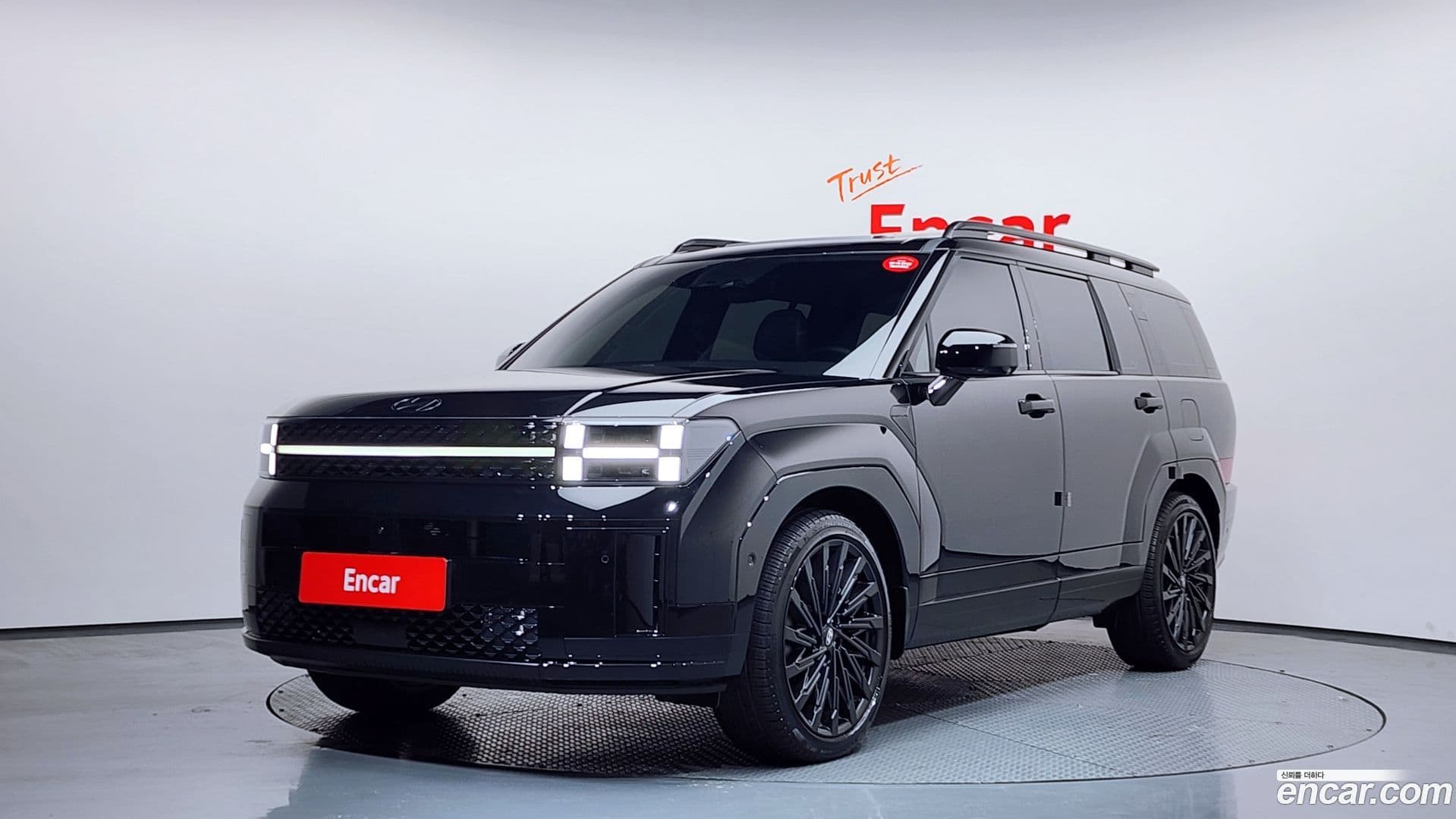Main__Slider__Photo:Santafe Hyundai 2024.0-0