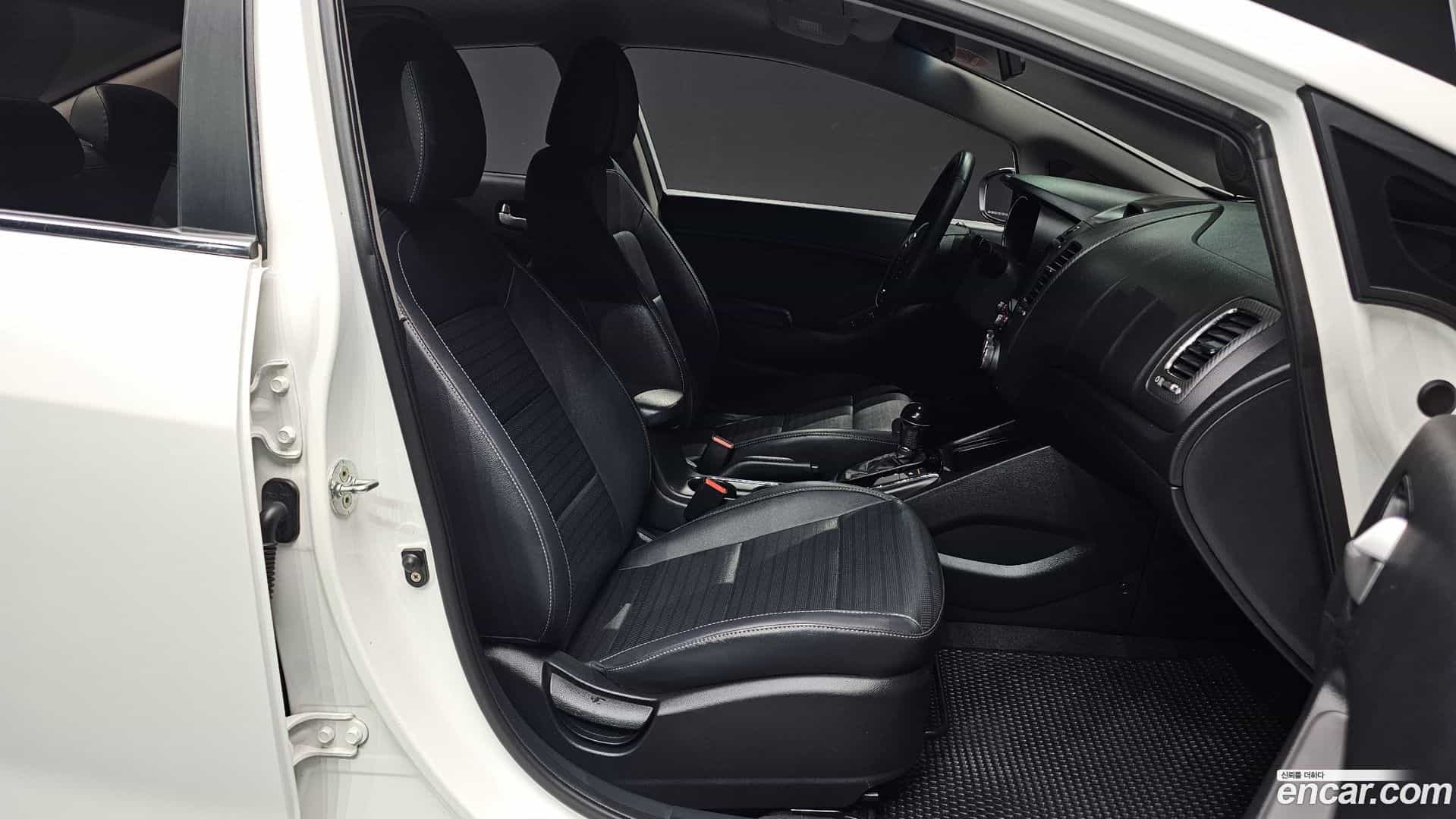 K3 Kia 2017.9-INNER-010