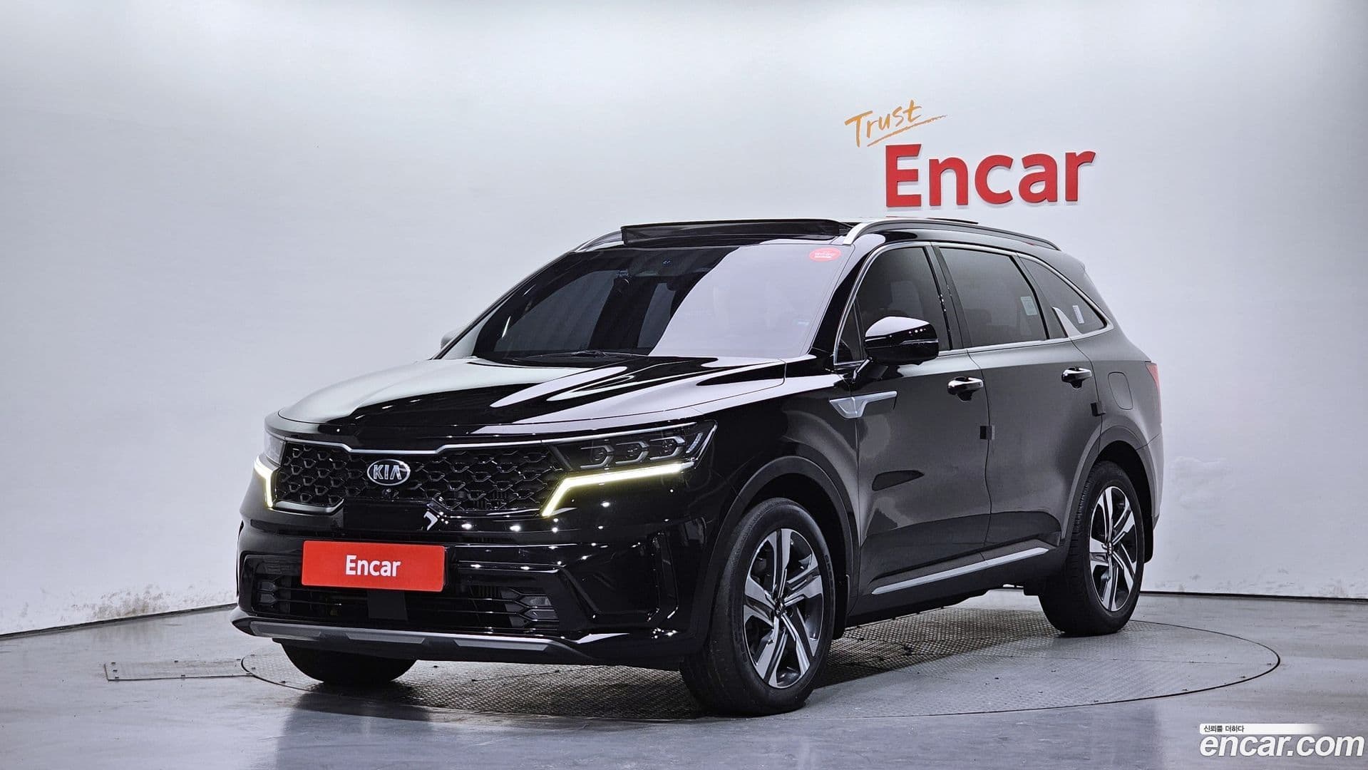 Main__Slider__Photo:Sorento Kia 2020.10-0
