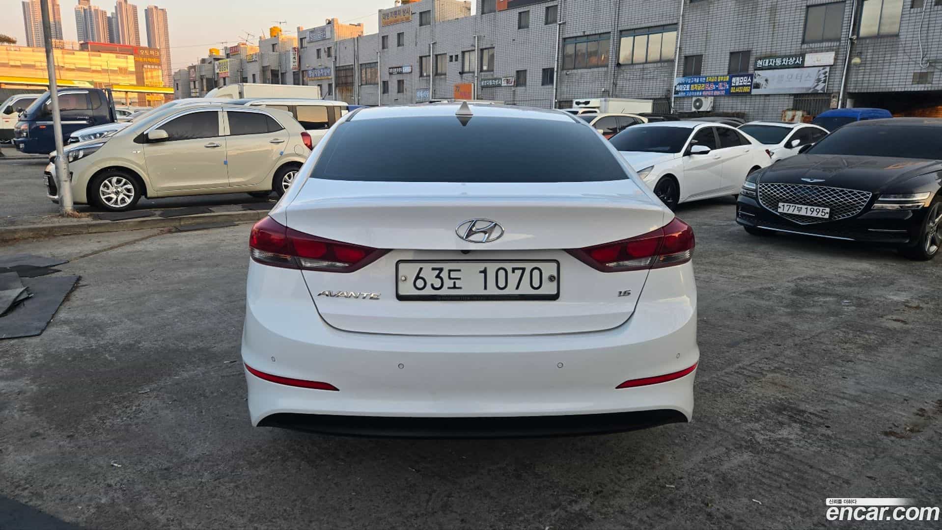 AVANTE Hyundai 2018.3-OUTER-005