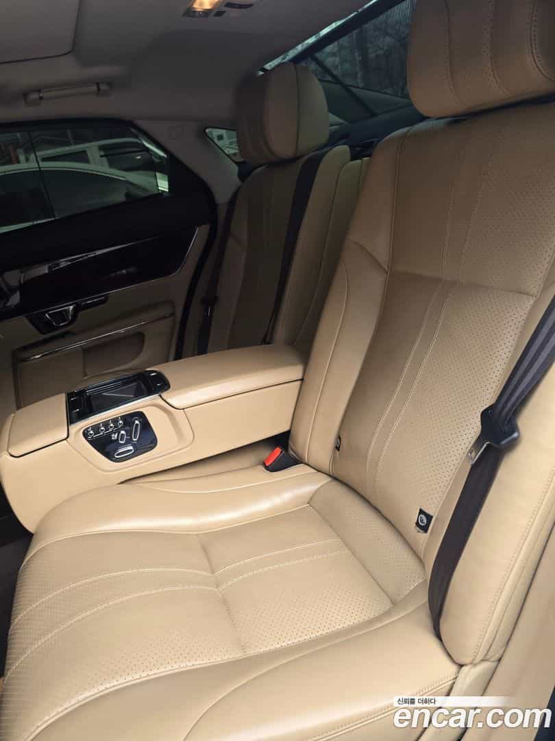 XJ Jaguar 2014.0-INNER-009