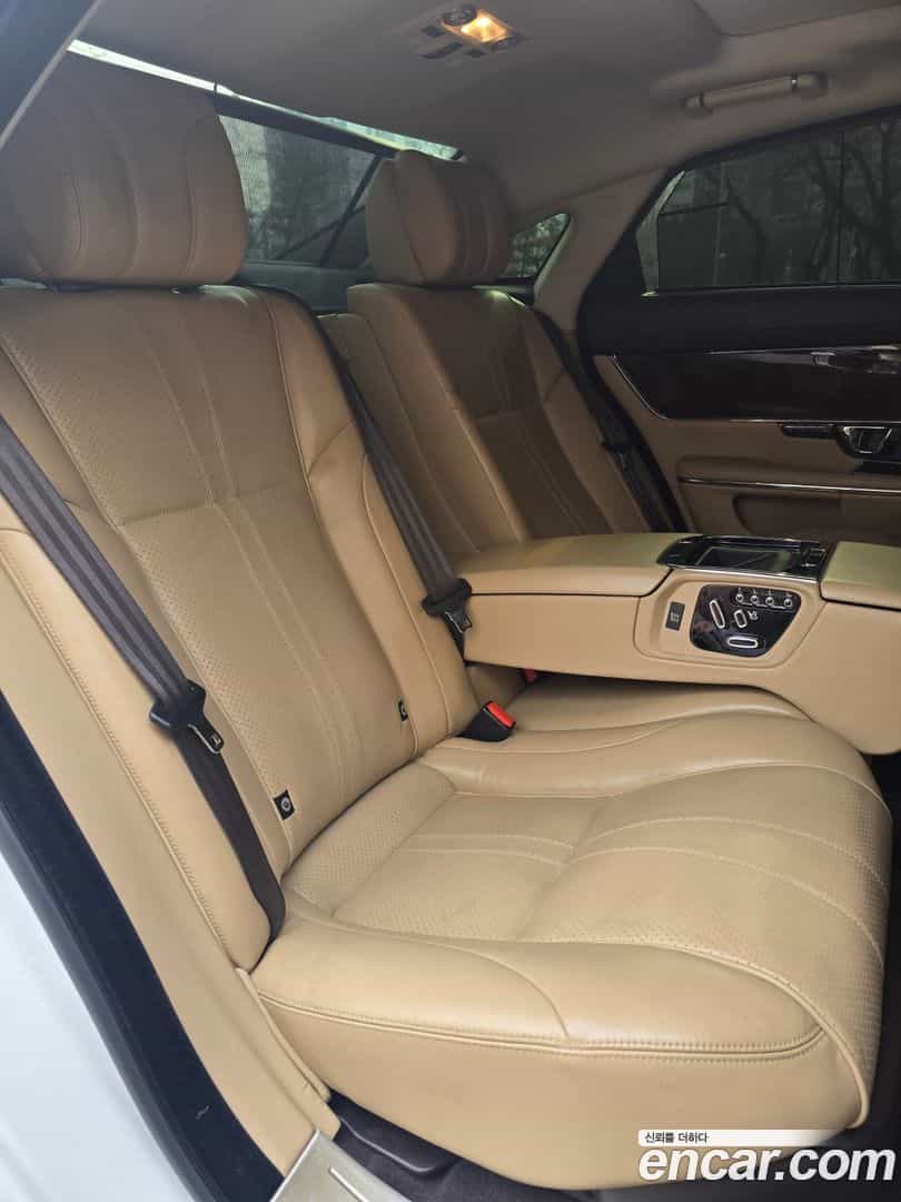 XJ Jaguar 2014.0-OPTION-016