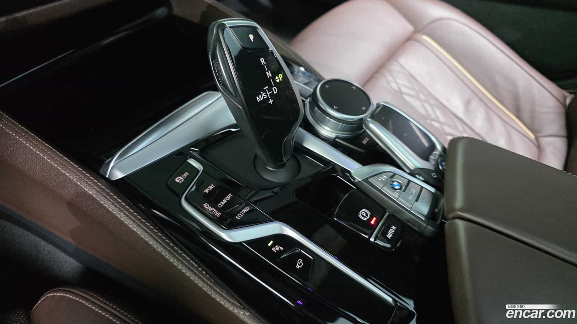 5-Series BMW 2022.0-INNER-009