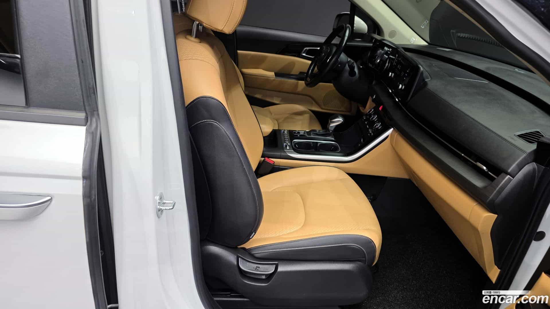Canival Kia 2021.6-OPTION-016