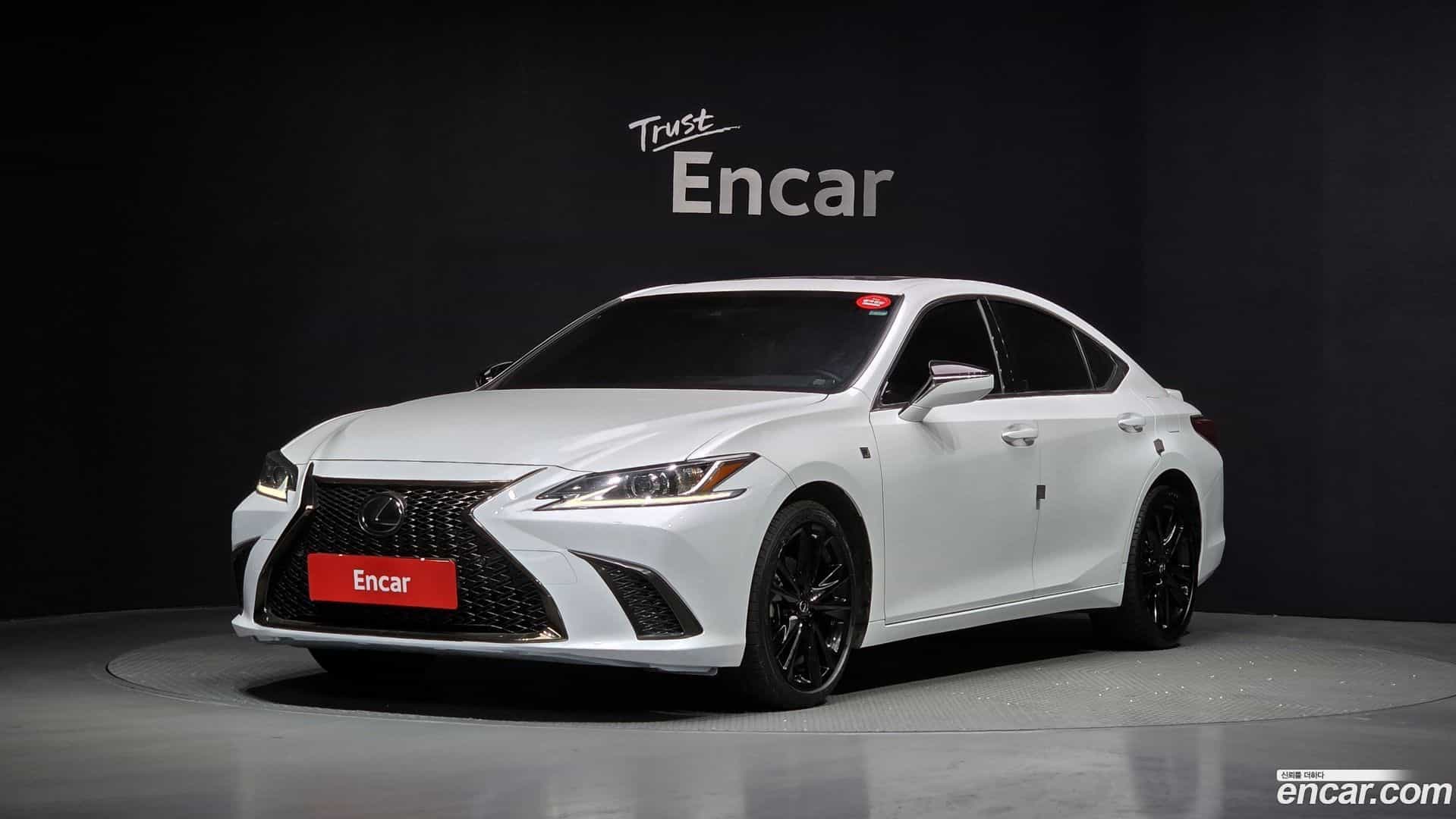 ES Lexus 2024.0-OUTER-001