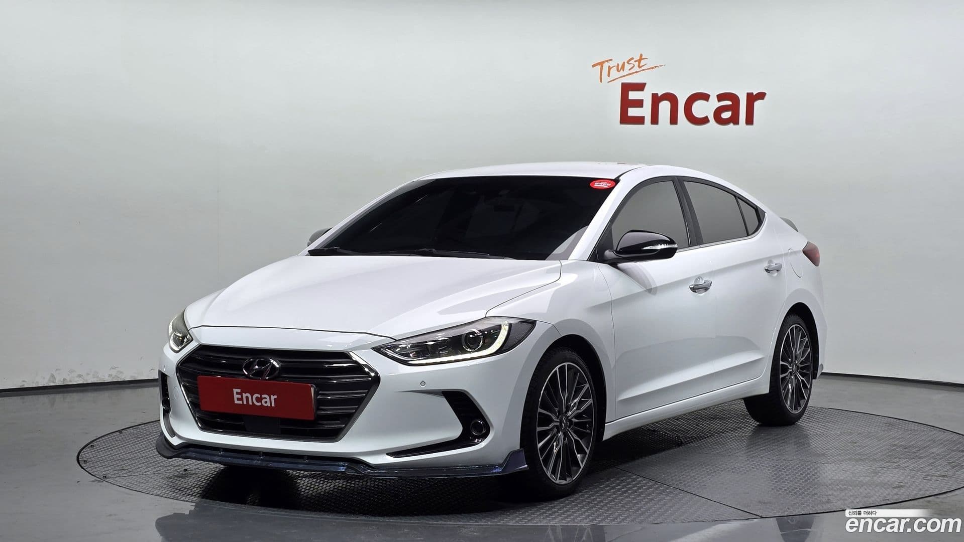 Main__Slider__Photo:AVANTE Hyundai 2017.8-0