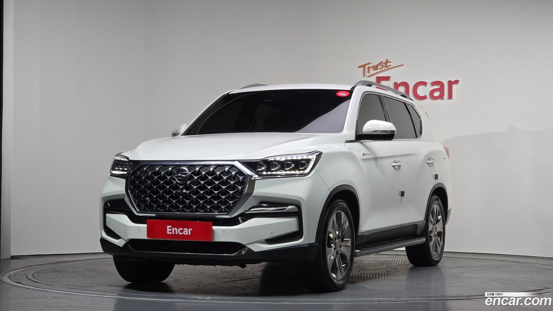 Main__Slider__Photo:Rexton KG Mobility 2022.10-0