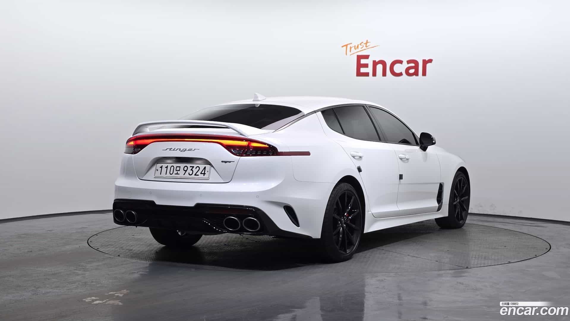 Stinger Kia 2022.1-OUTER-002