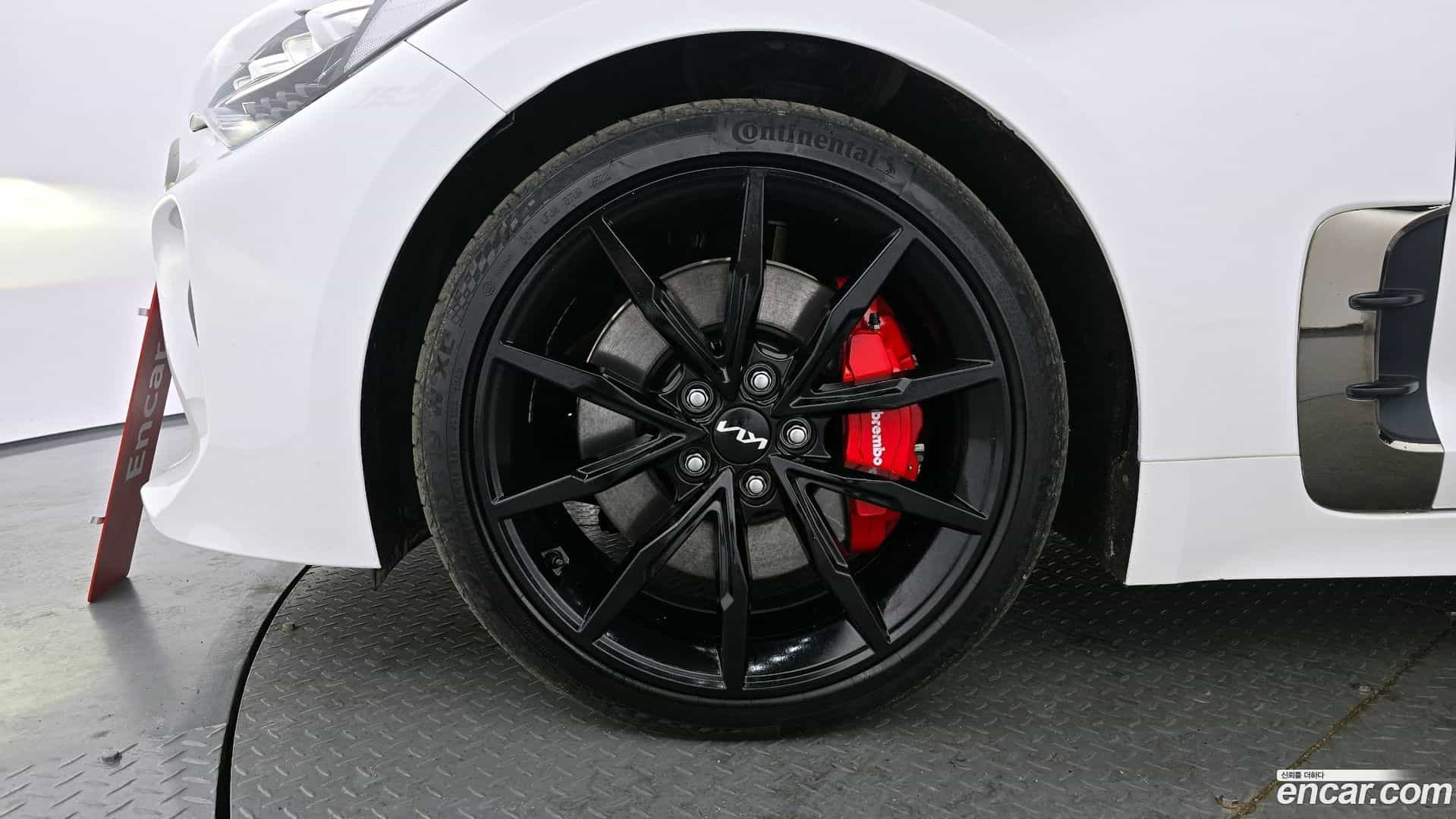 Stinger Kia 2022.1-OUTER-005