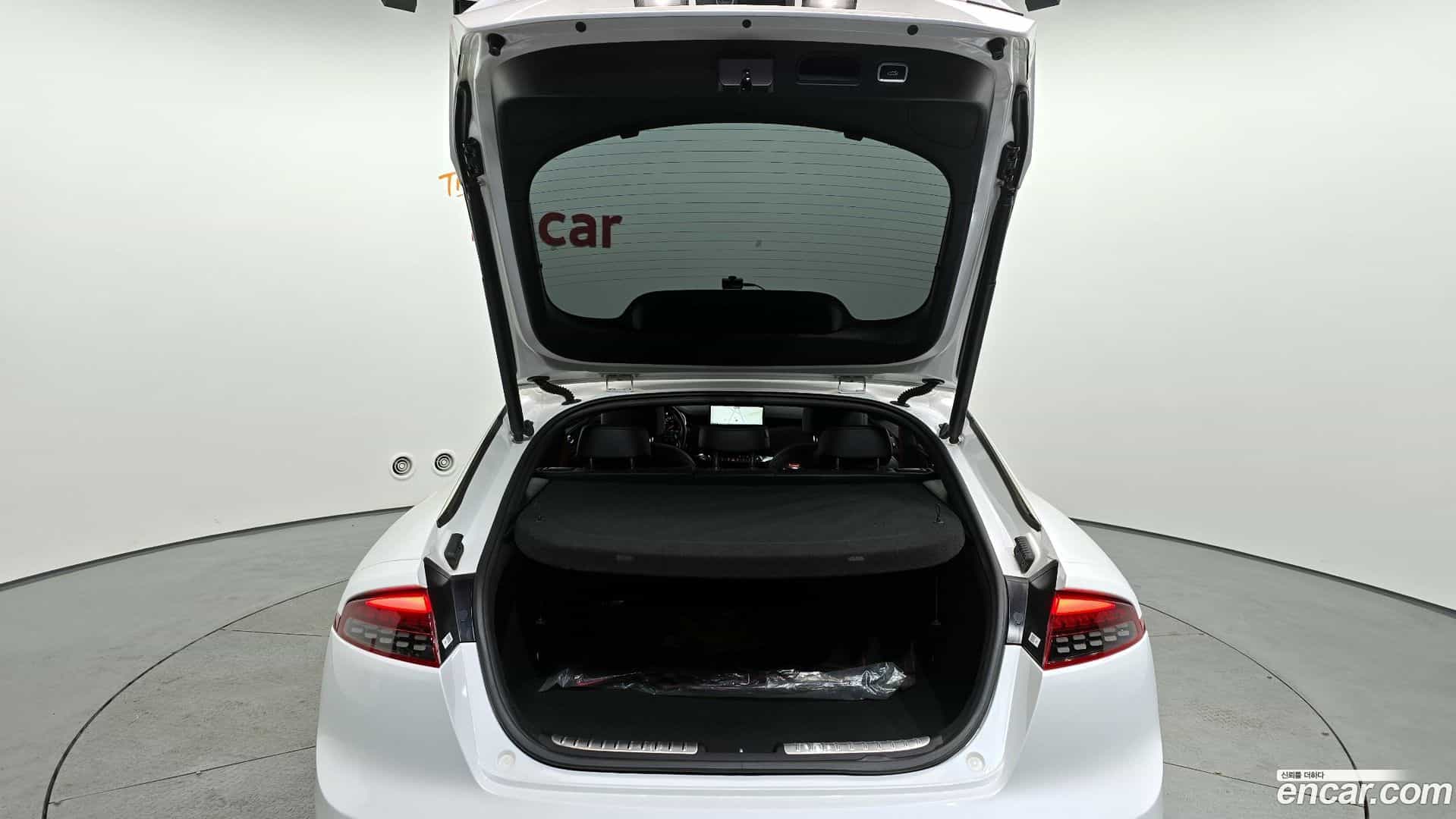 Stinger Kia 2022.1-OPTION-024