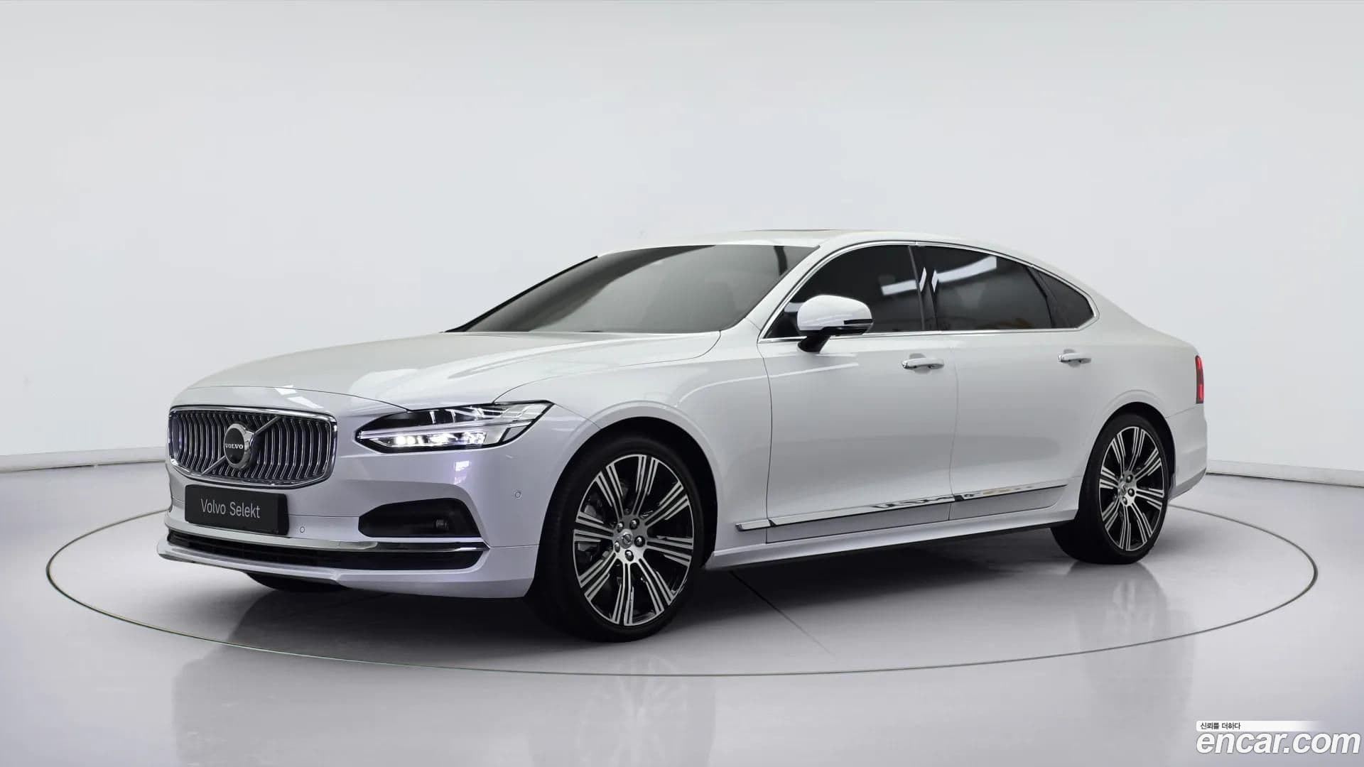 Main__Slider__Photo:S90 Volvo 2022.8-0