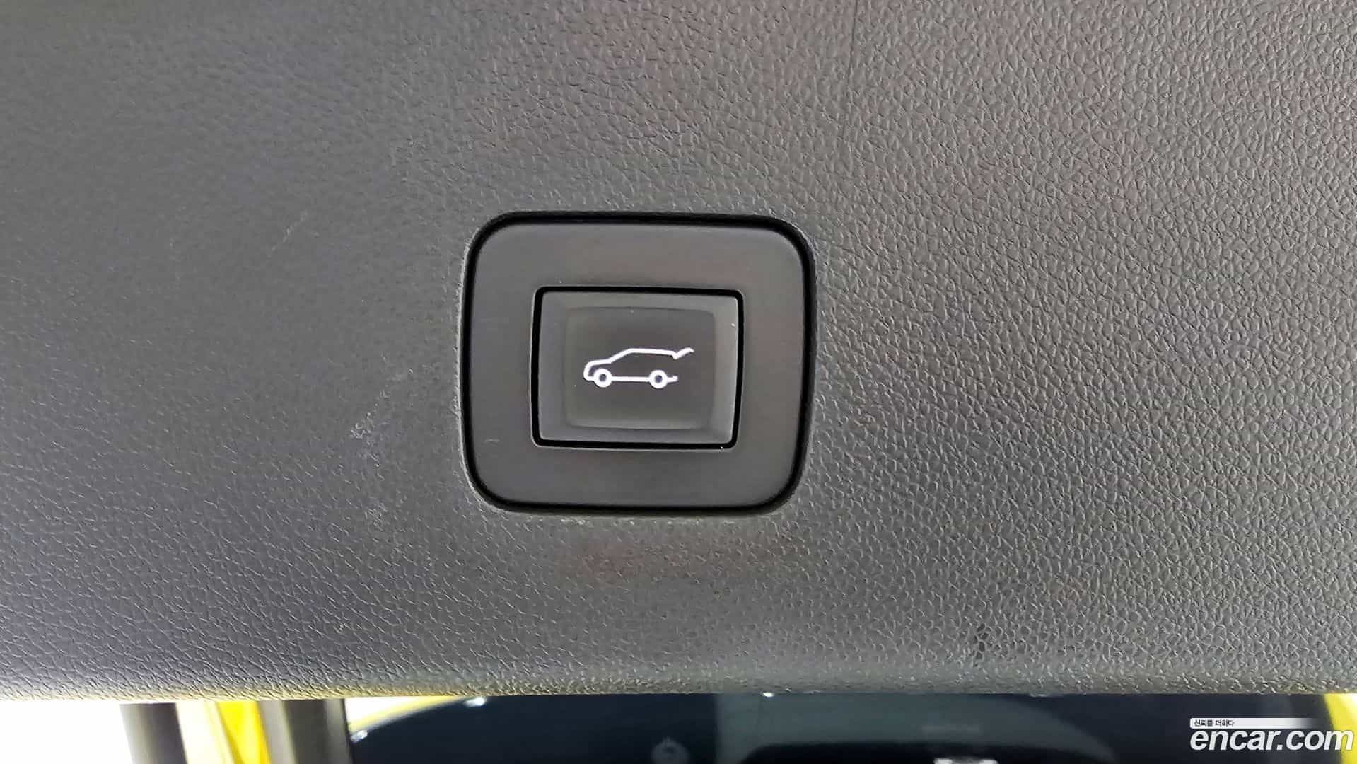 Trax Chevrolet 2023.8-OPTION-024
