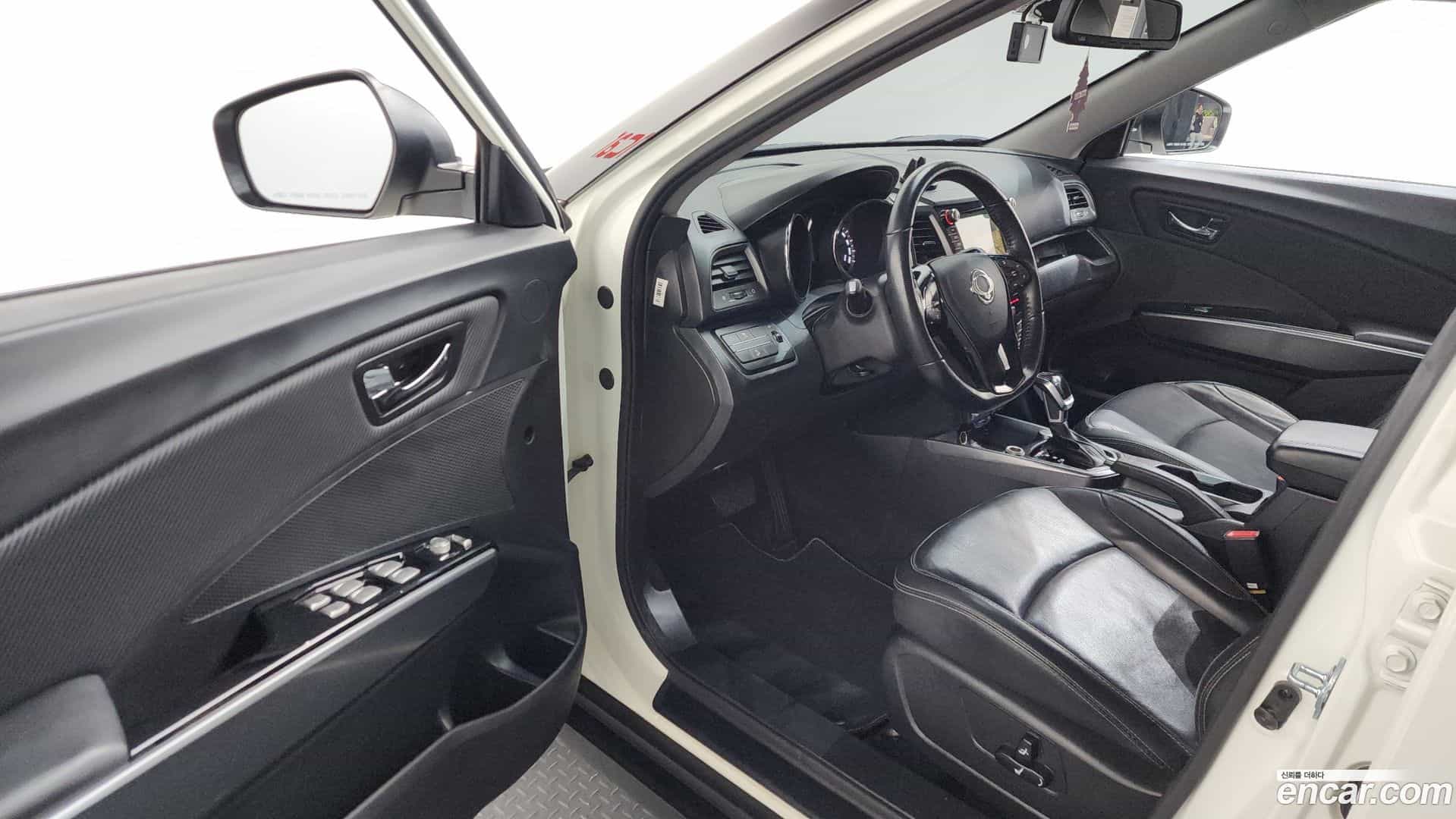 TIBOLI KG Mobility 2019.1-INNER-010