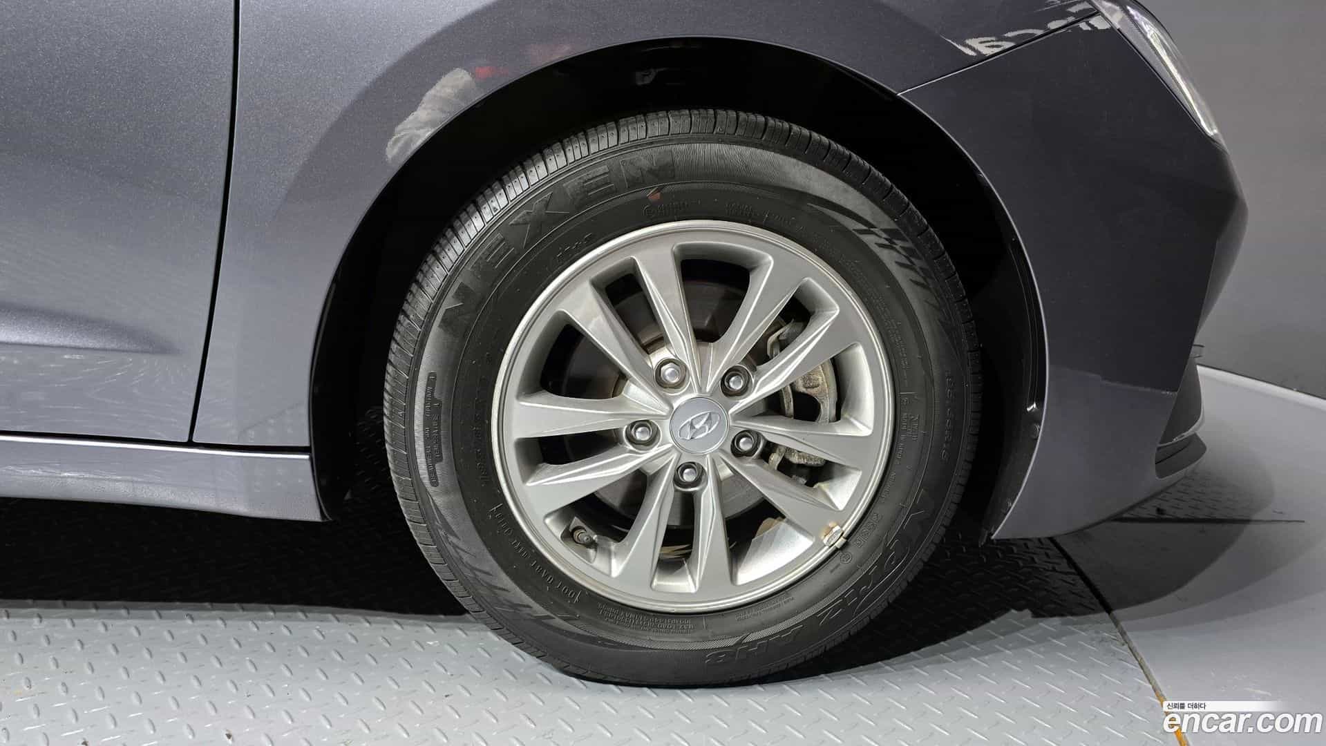 AVANTE Hyundai 2020.0-OUTER-005