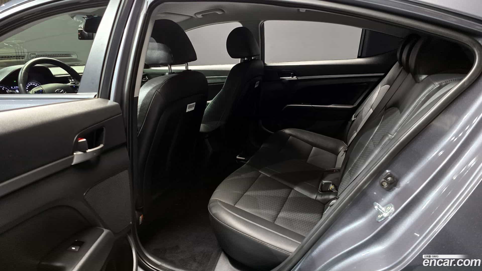 AVANTE Hyundai 2020.0-OPTION-017