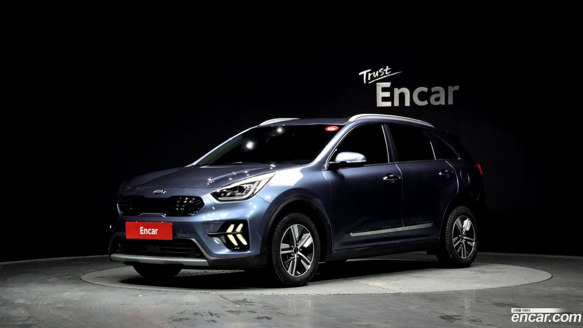 Main__Slider__Photo:Niro Kia 2019.3-0