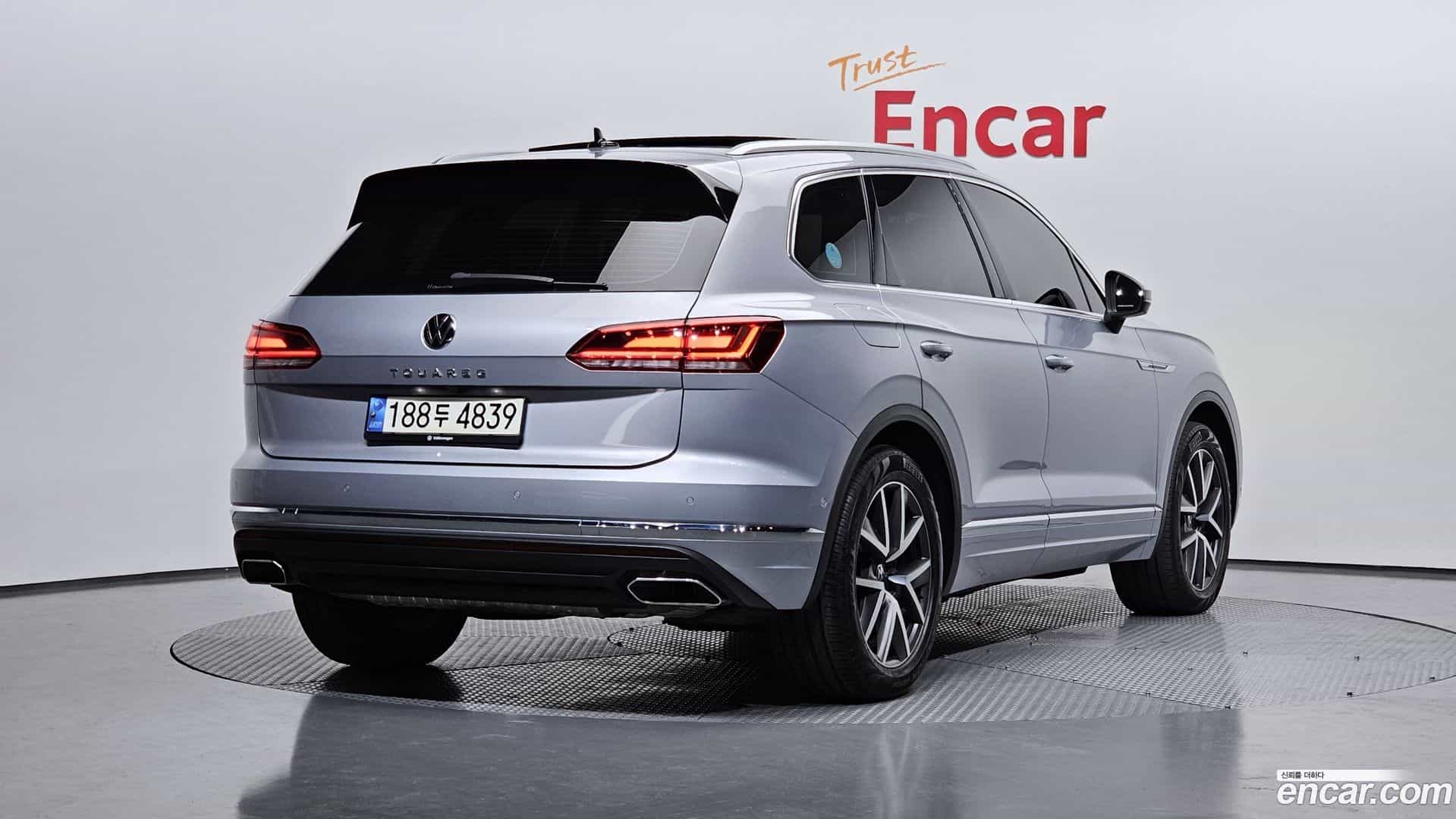 Touareg Volkswagen 2020.11-OUTER-002