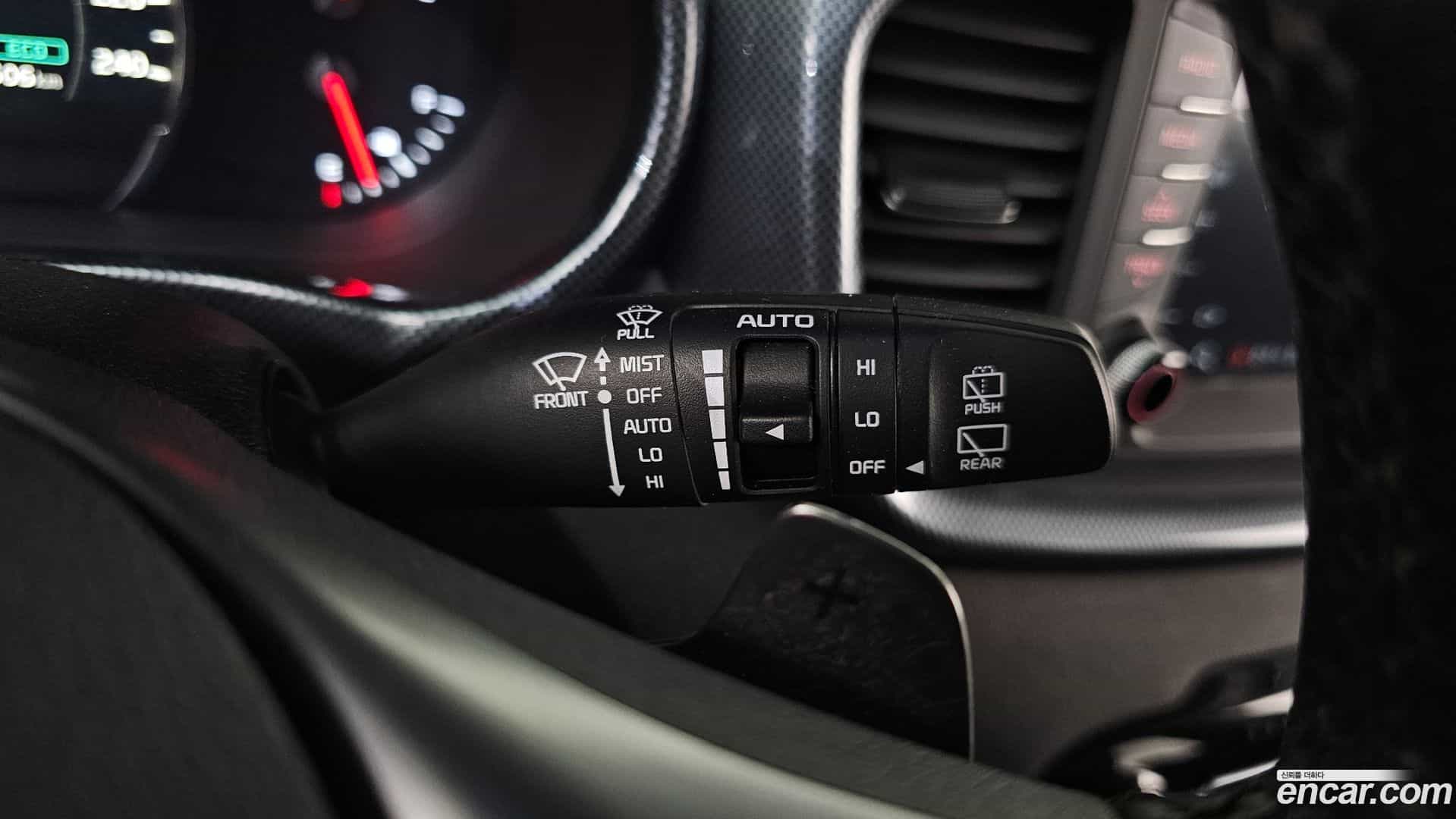 Sorento Kia 2019.1-OPTION-020