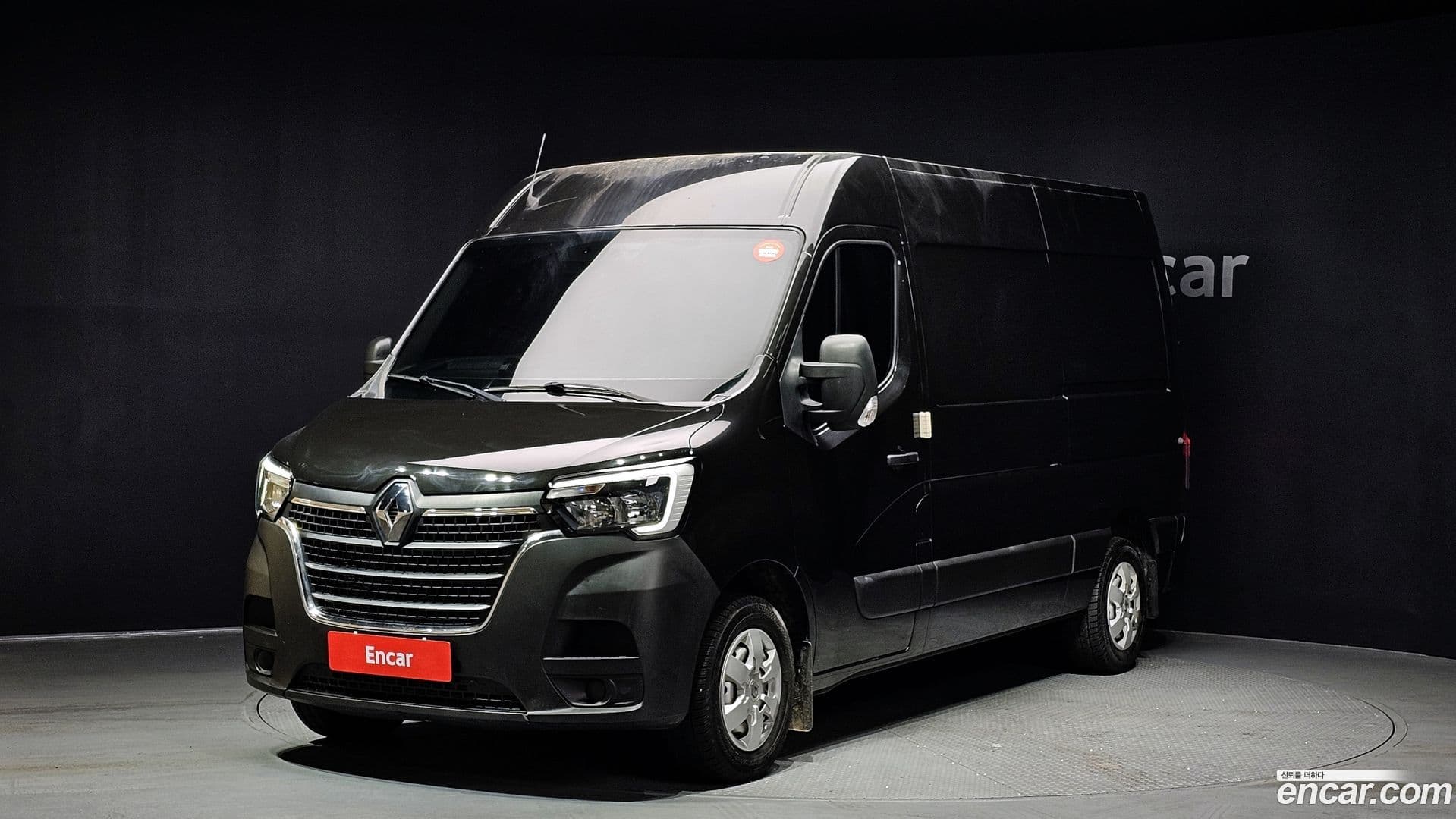 Main__Slider__Photo:Master Renault Korea 2022.9-0