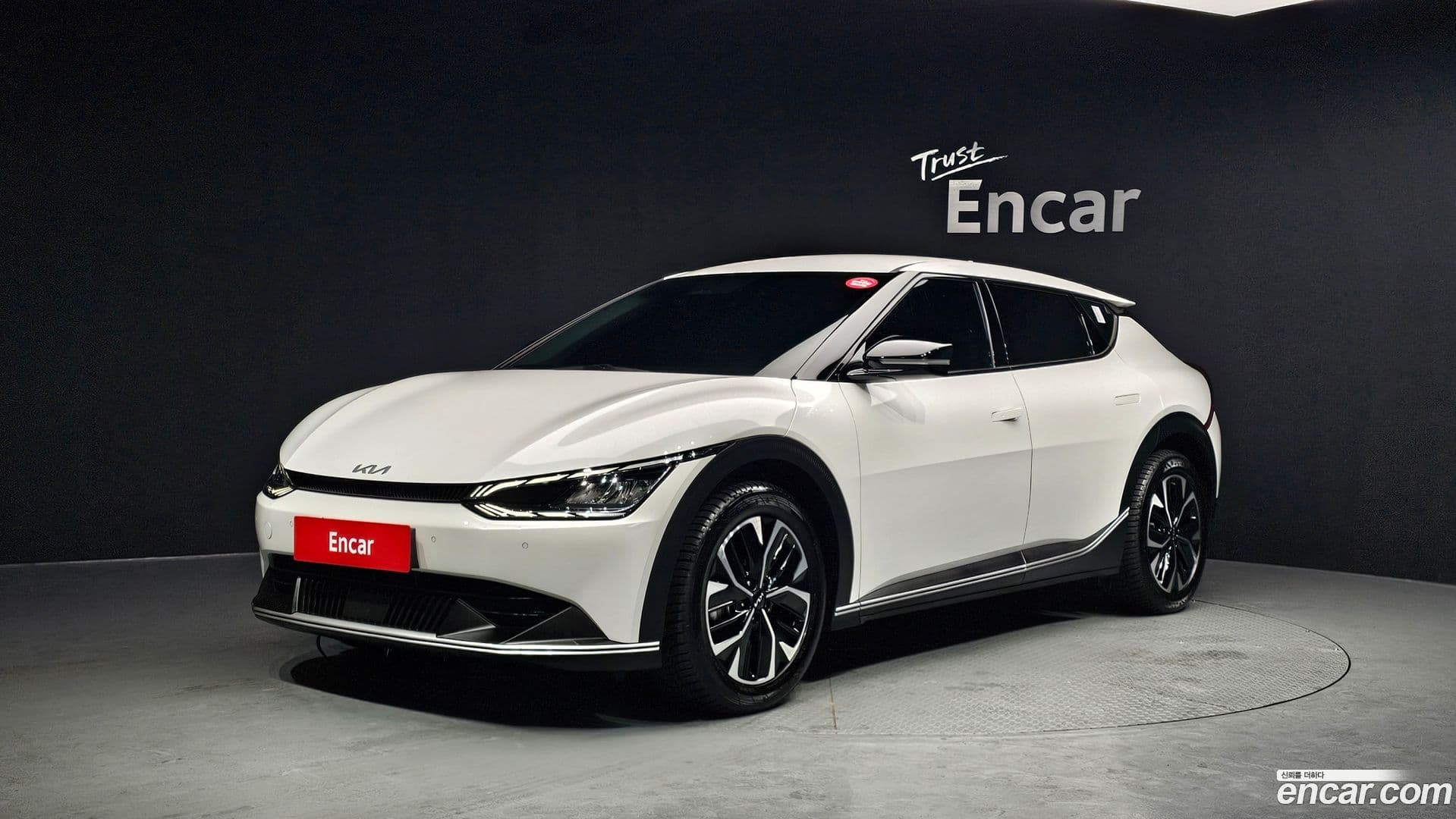 Main__Slider__Photo:EV6 Kia 2023.2-0