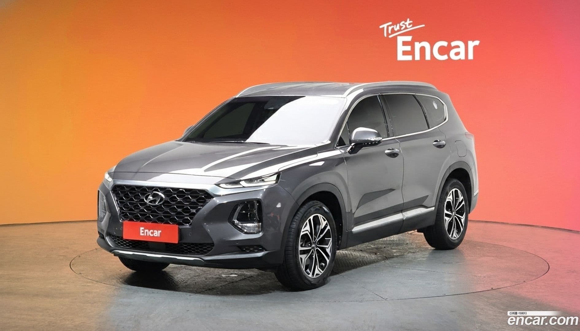 Main__Slider__Photo:Santafe Hyundai 2019.10-0
