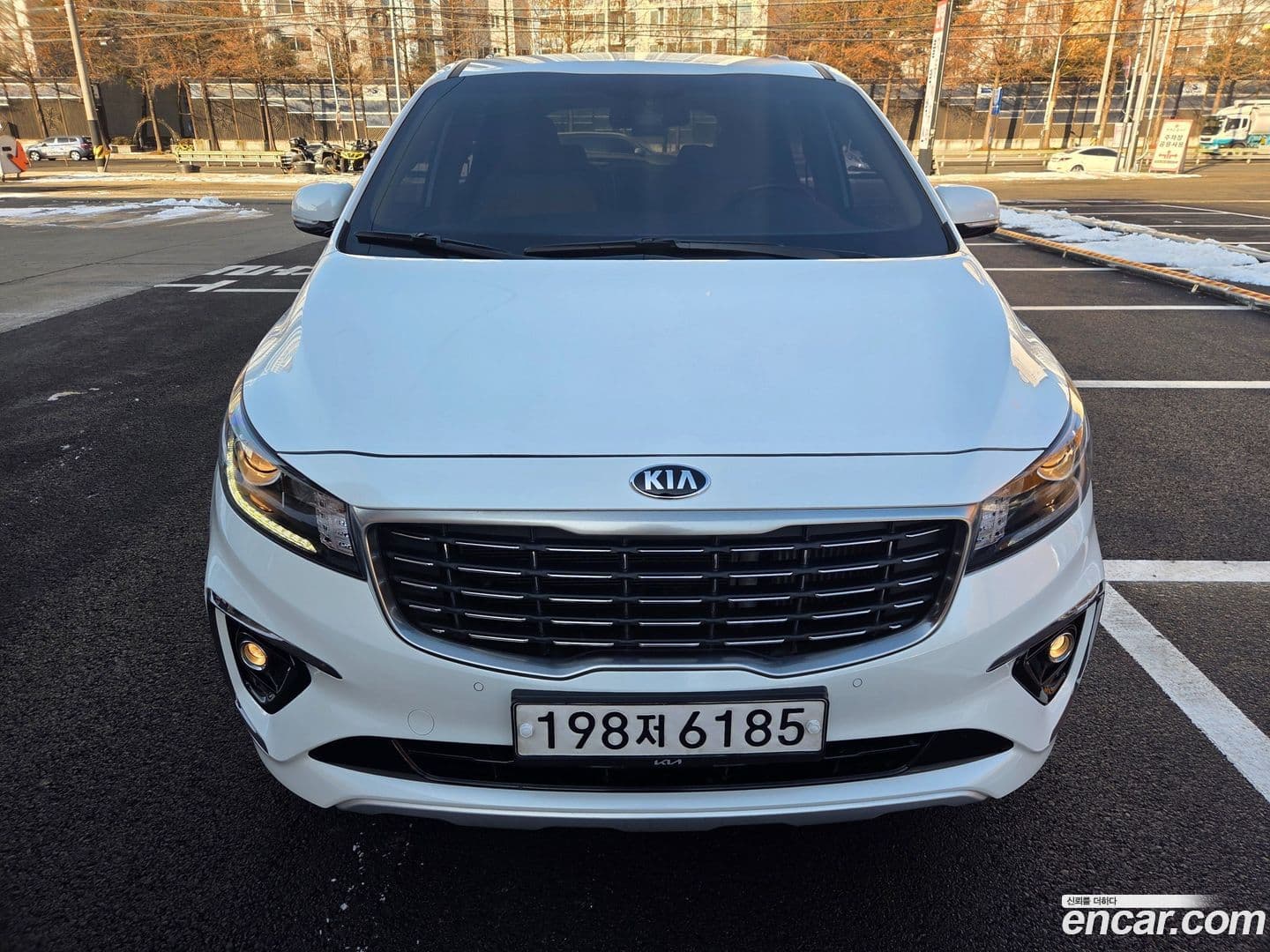 Main__Slider__Photo:Canival Kia 2019.4-0