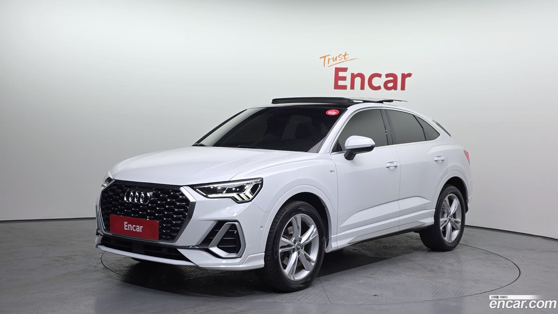 Main__Slider__Photo:Q3 Audi 2020.8-0