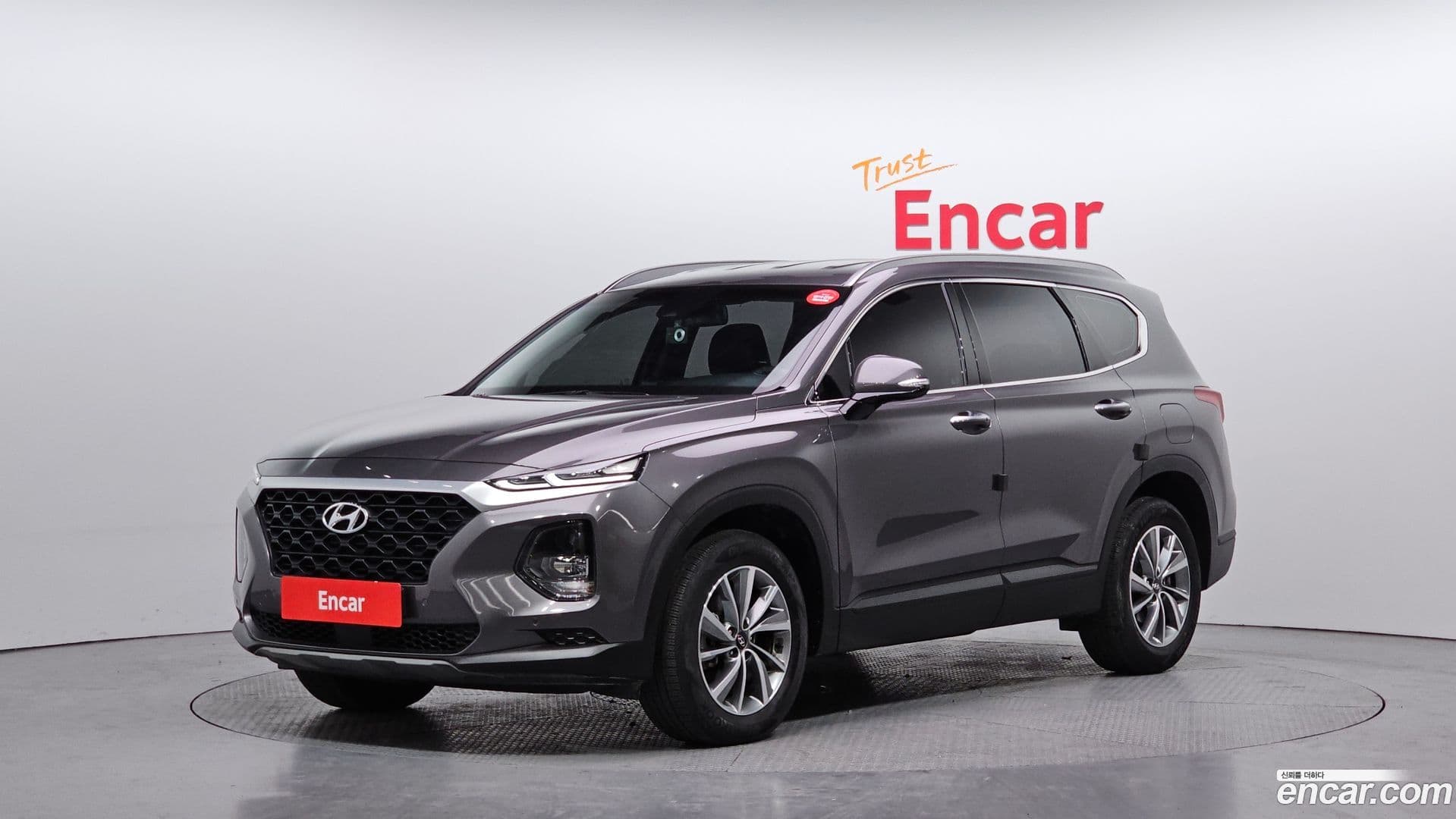 Main__Slider__Photo:Santafe Hyundai 2019.1-0