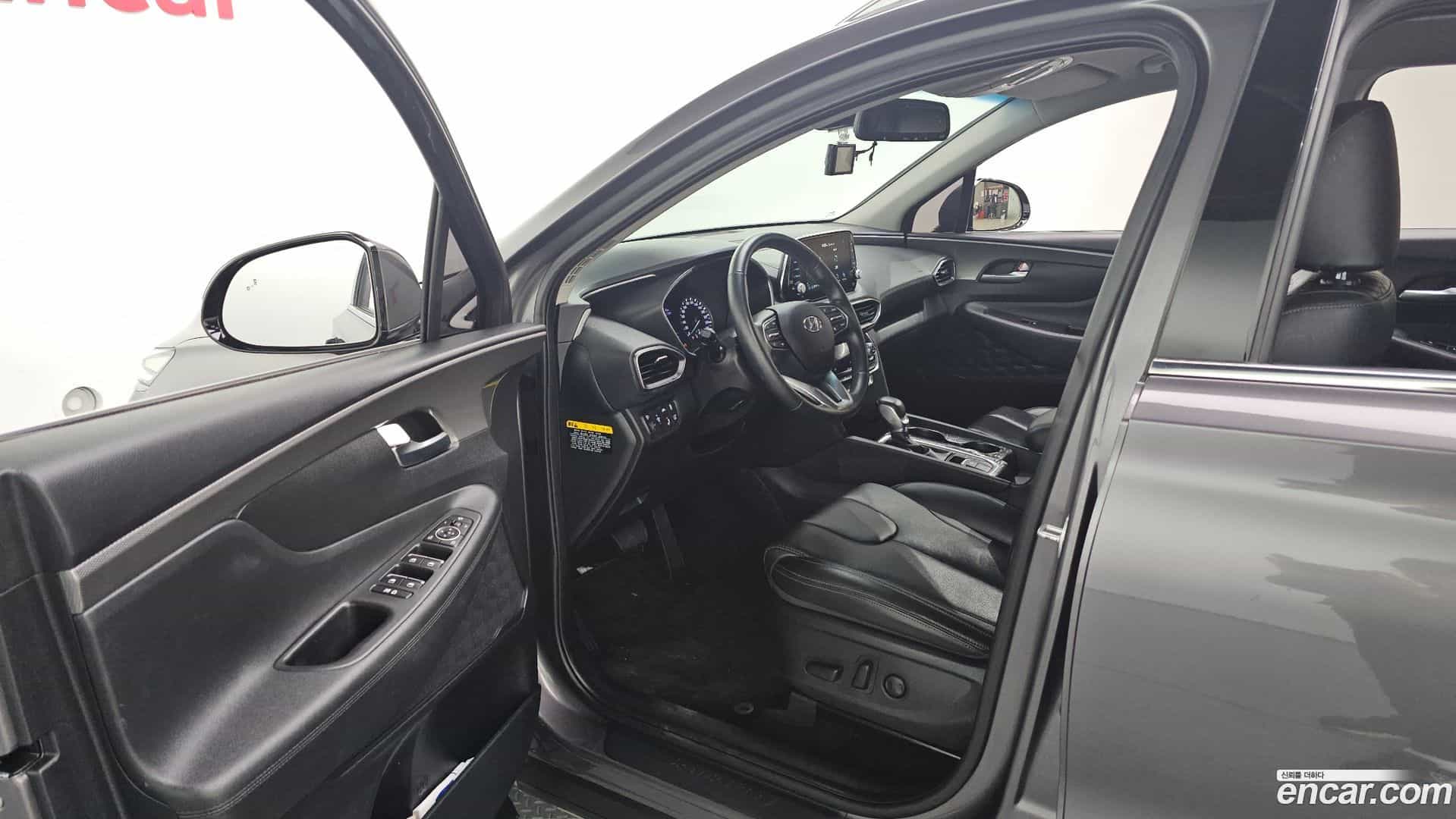 Santafe Hyundai 2019.1-INNER-010